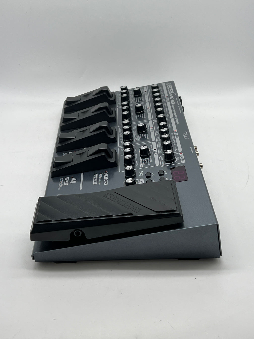 Boss ME-80 Guitar Multi-Effects Processor Pedal Black - Used