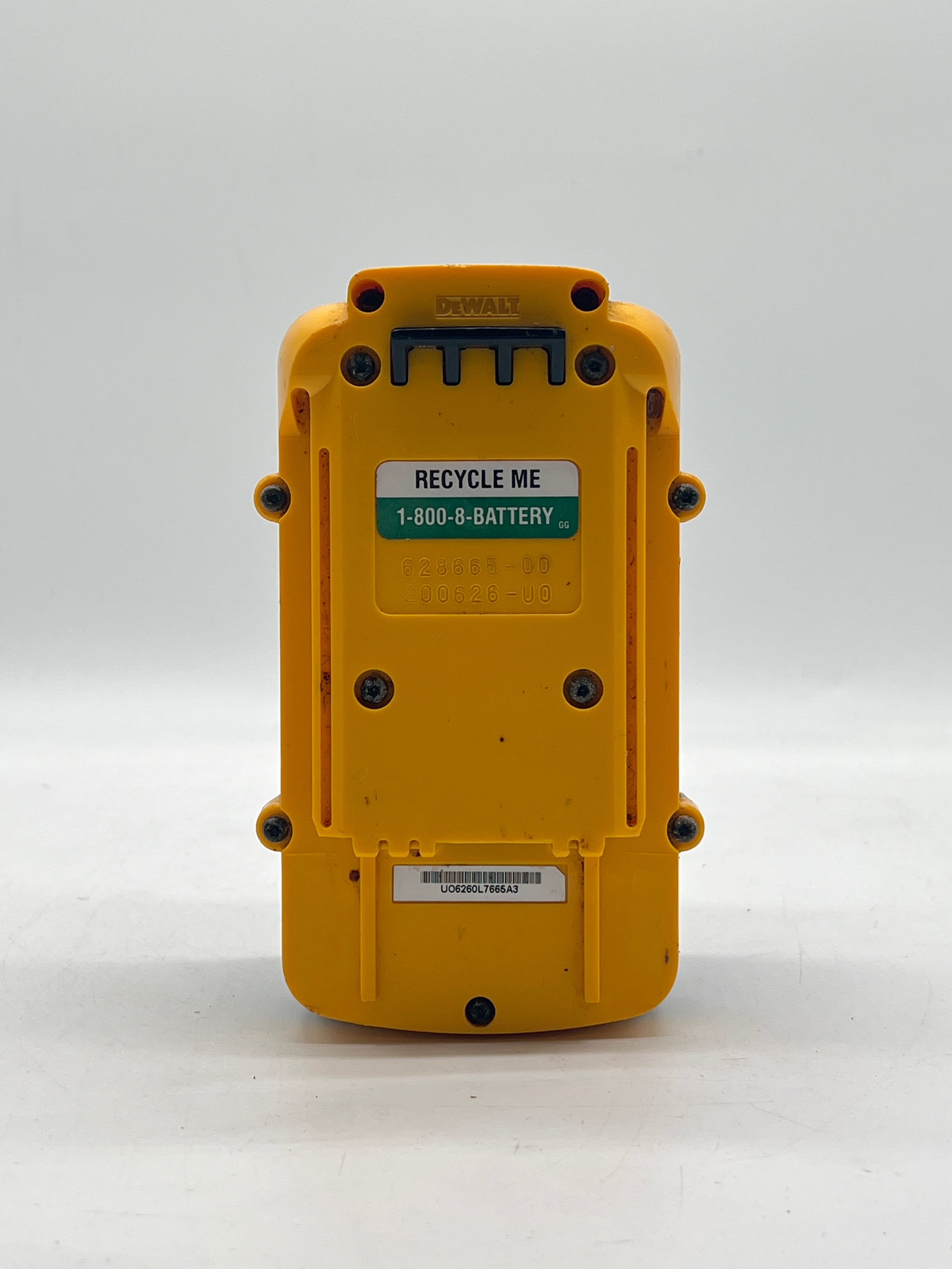 Dewalt DC9360 36V Battery  & DC9000 28V-36V Battery Charger - For Parts (Read DESC)