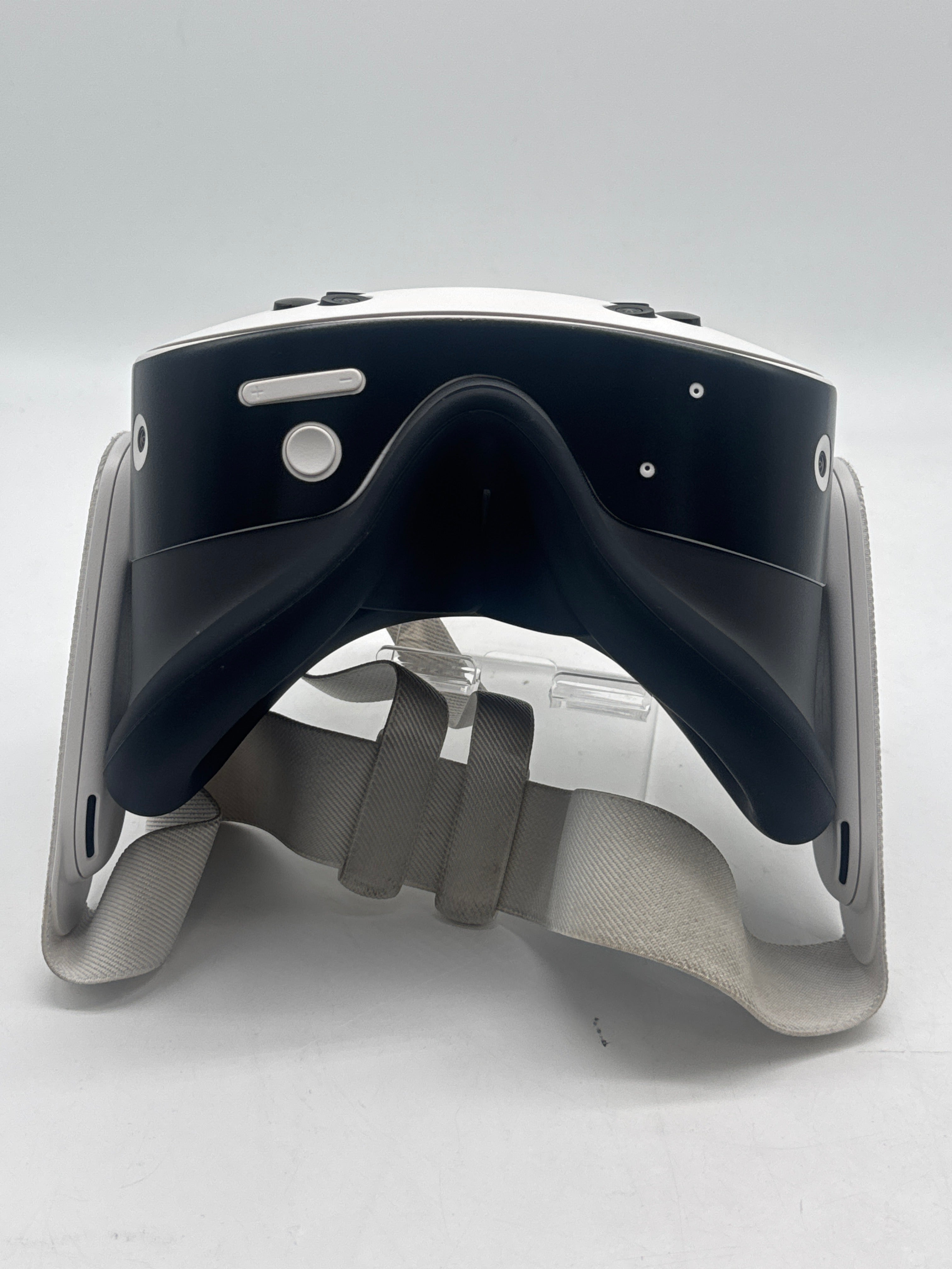Meta Quest 3S 128GB White VR Headset - For Parts No controllers