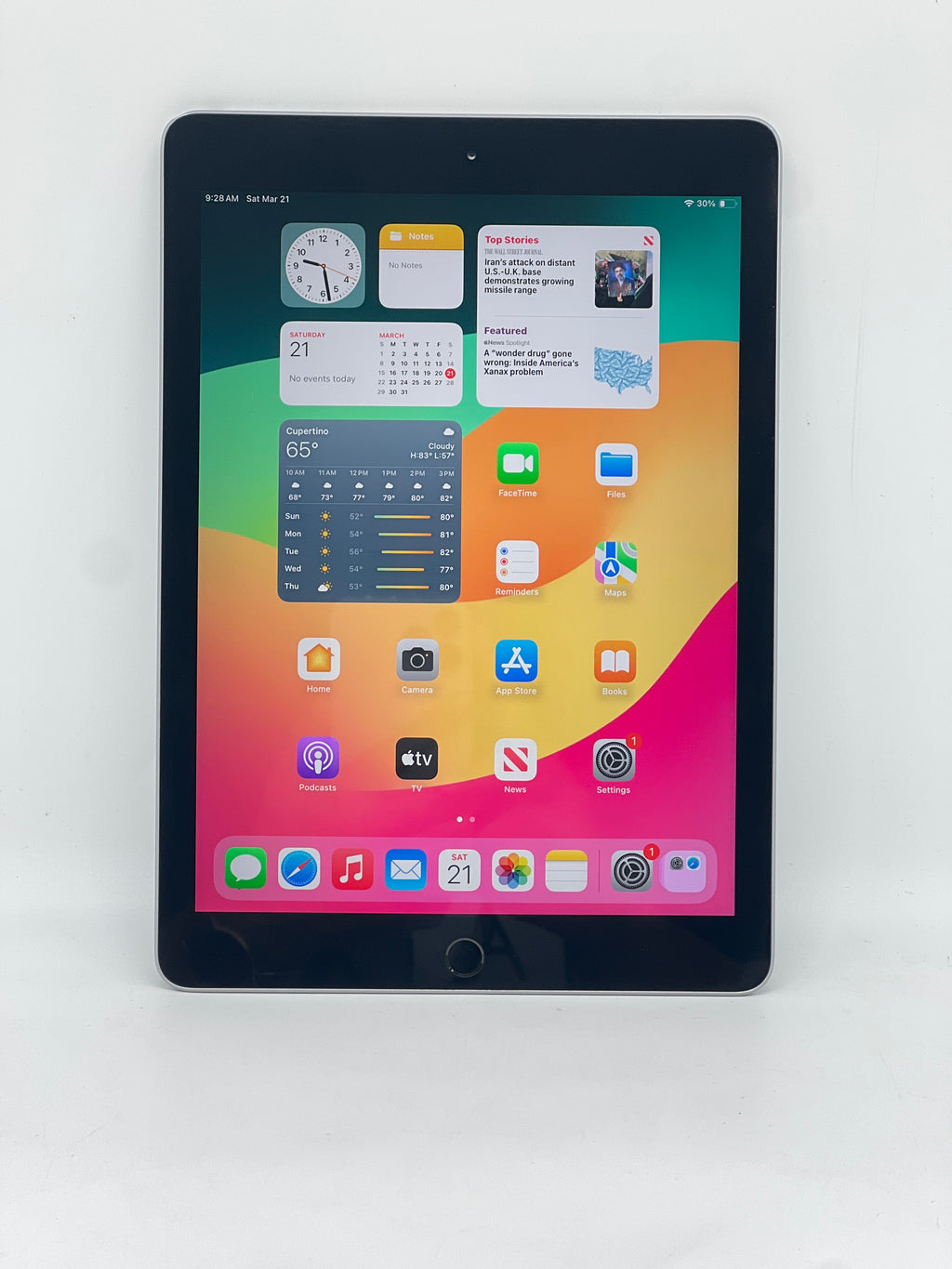 Apple iPad (6th Gen) A1893 32GB Wi Fi  Gray - Used