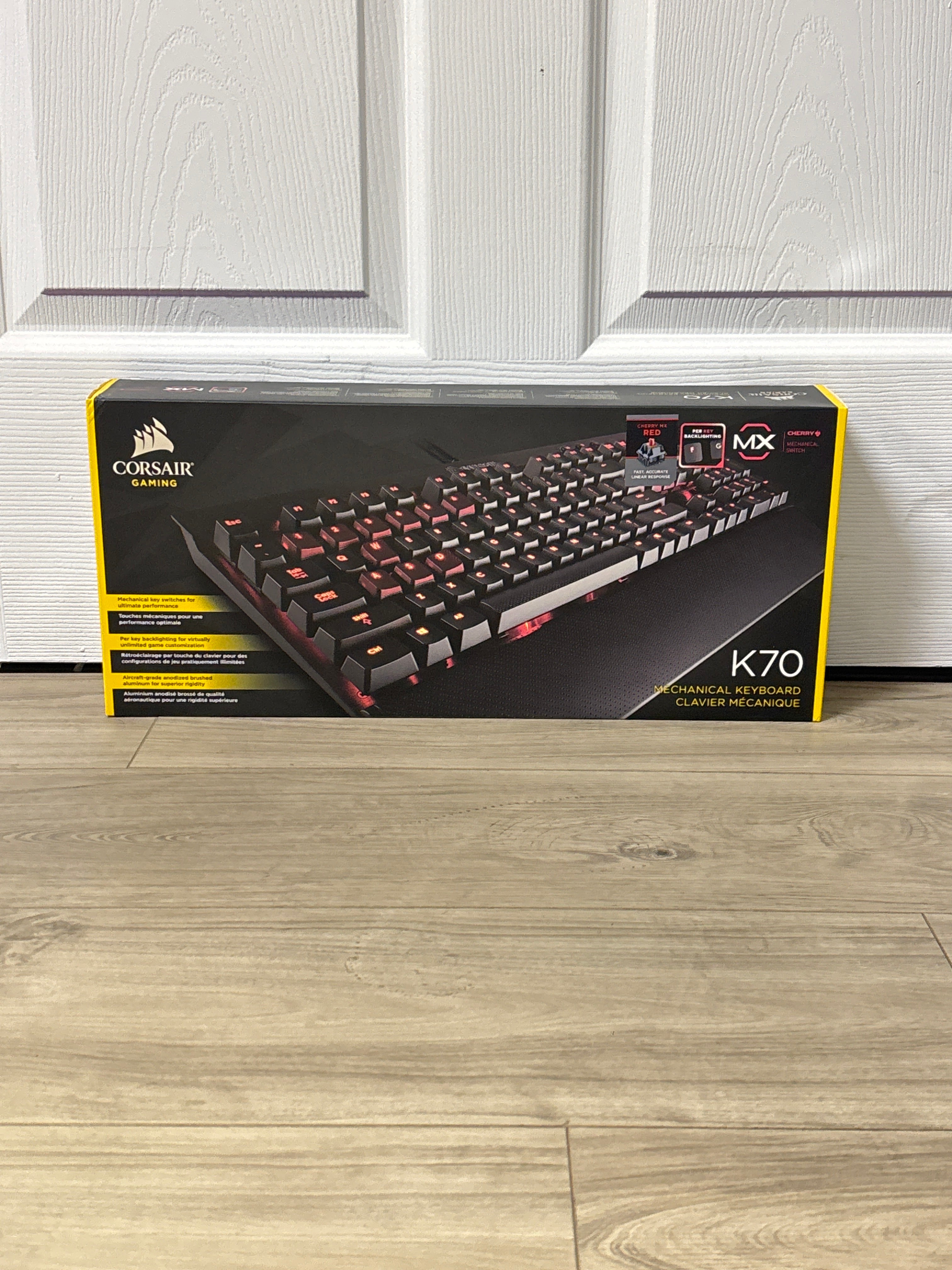 Corsair K70 Gaming Keyboard CHERRY MX Red - New