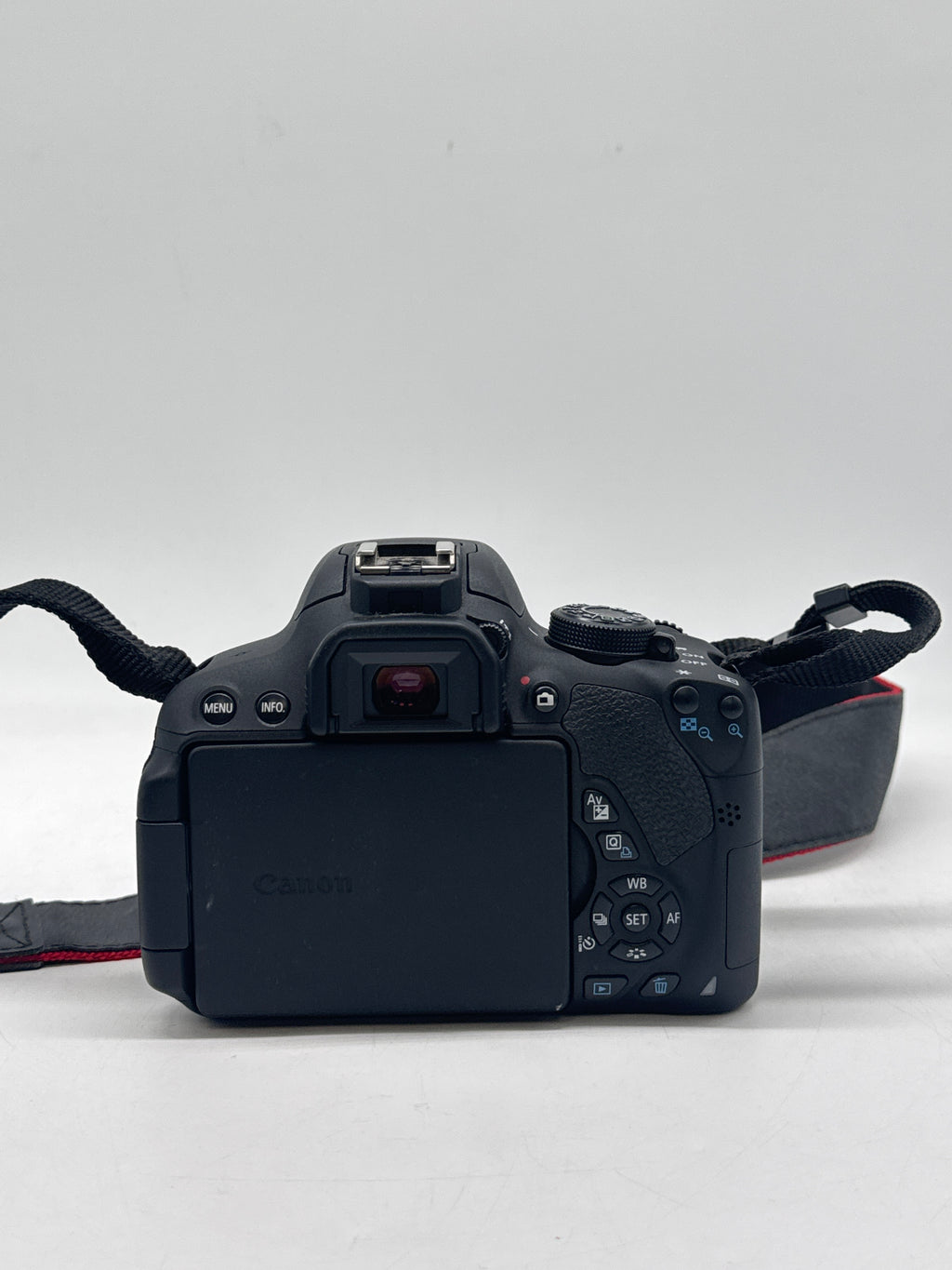 Canon Rebel EOS T5i DSLR 18MP w/ EF-S 18-55mm IS STM Lens Black - Used
