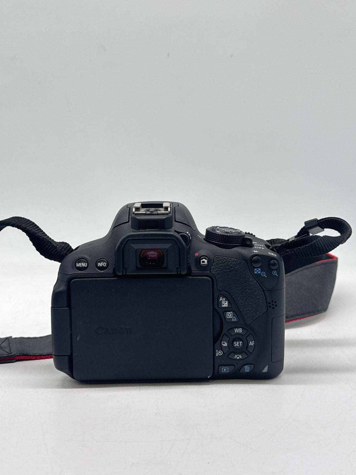 Canon Rebel EOS T5i DSLR 18MP w/ EF-S 18-55mm IS STM Lens Black - Used