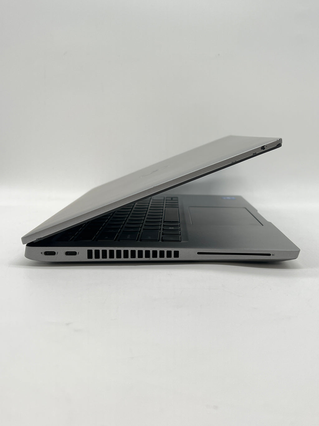 Dell Latitude 5430 14" Intel Core i5-1235U 16GB RAM 256GB SSD - Used