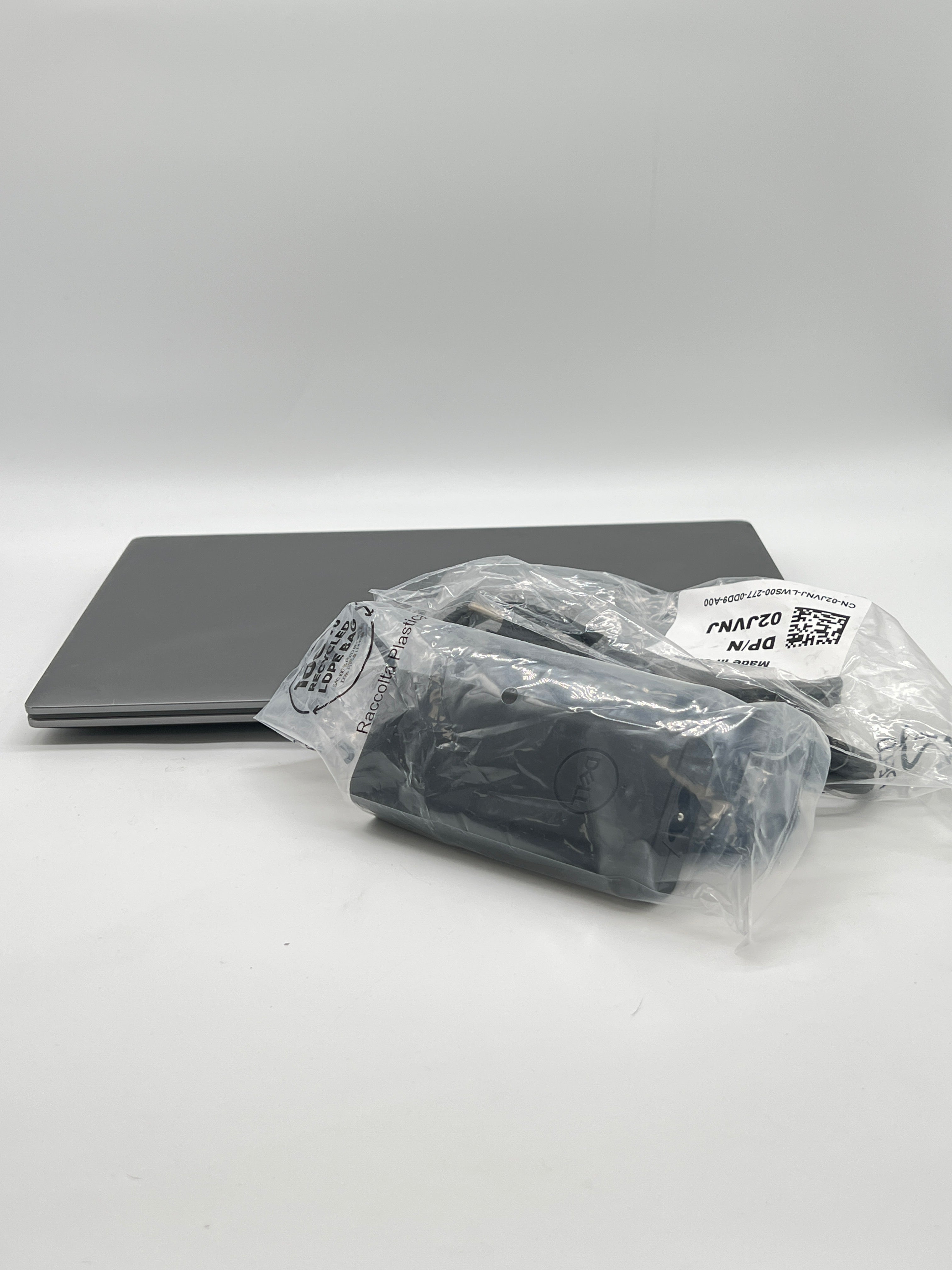 Dell Latitude 7450 Ultra 7 165U 32GB RAM 256GB SSD Gray - Used (Warranty)