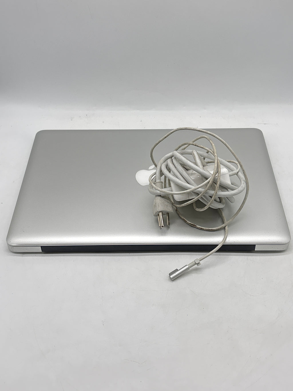Apple MacBook Pro 15in A1286 Core i7 4GB RAM 500GB SATA Disk - Used
