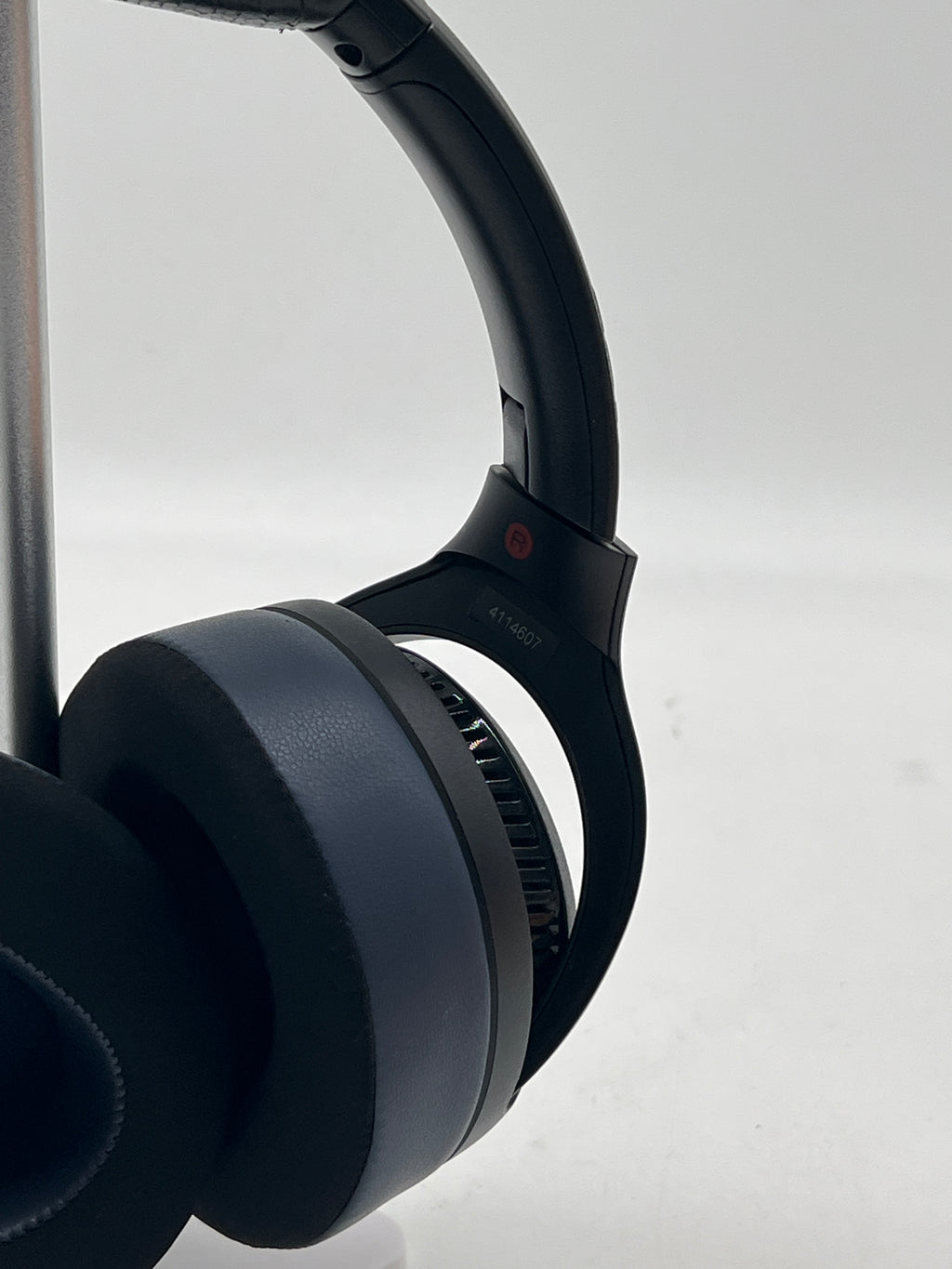 Sony WH-XB900N Wireless Headphones Noise Cancelling Black - Used