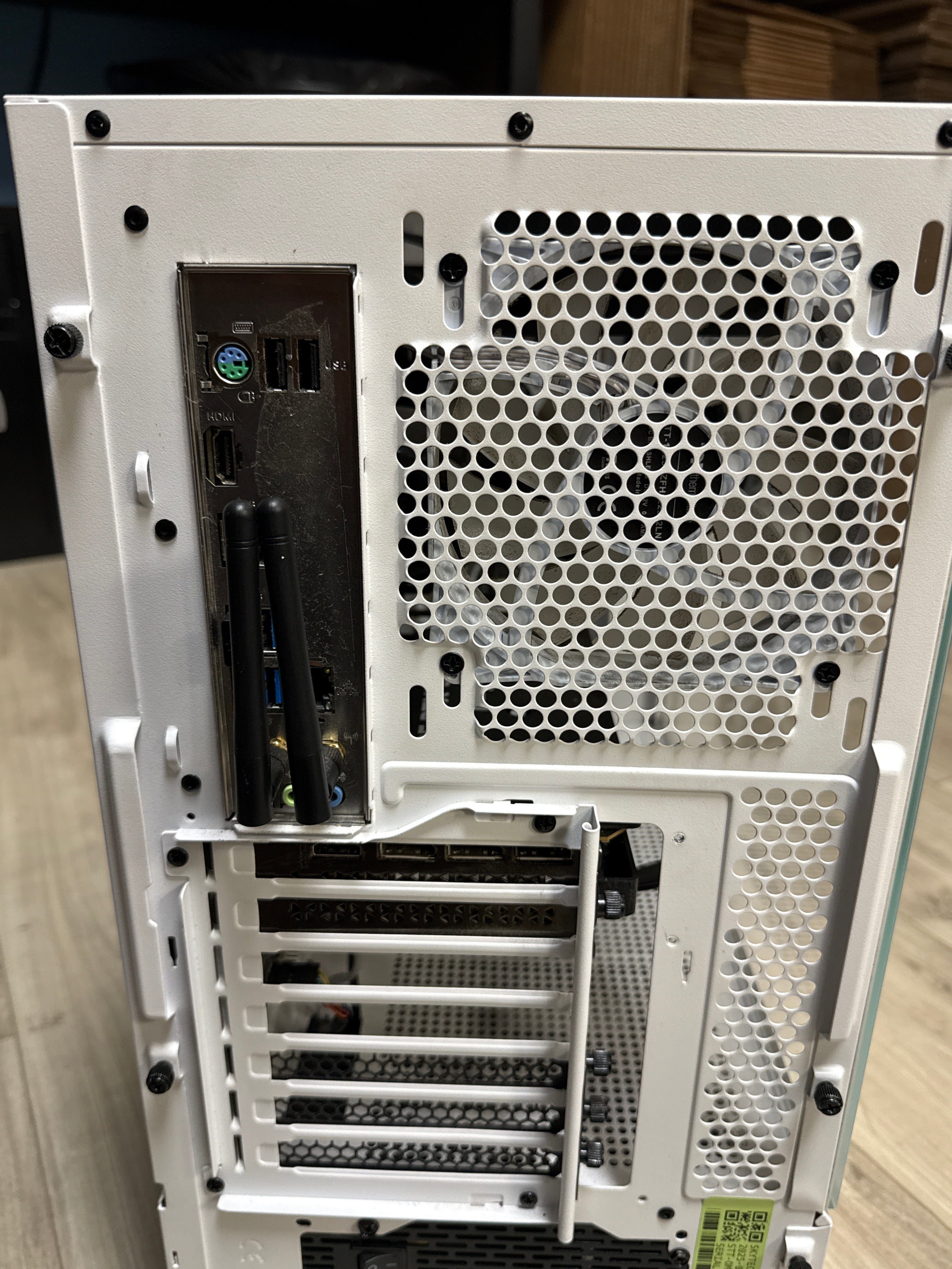 Custom PC Desktop i7-13700F 32GB RAM 1TB SSD RTX 5060