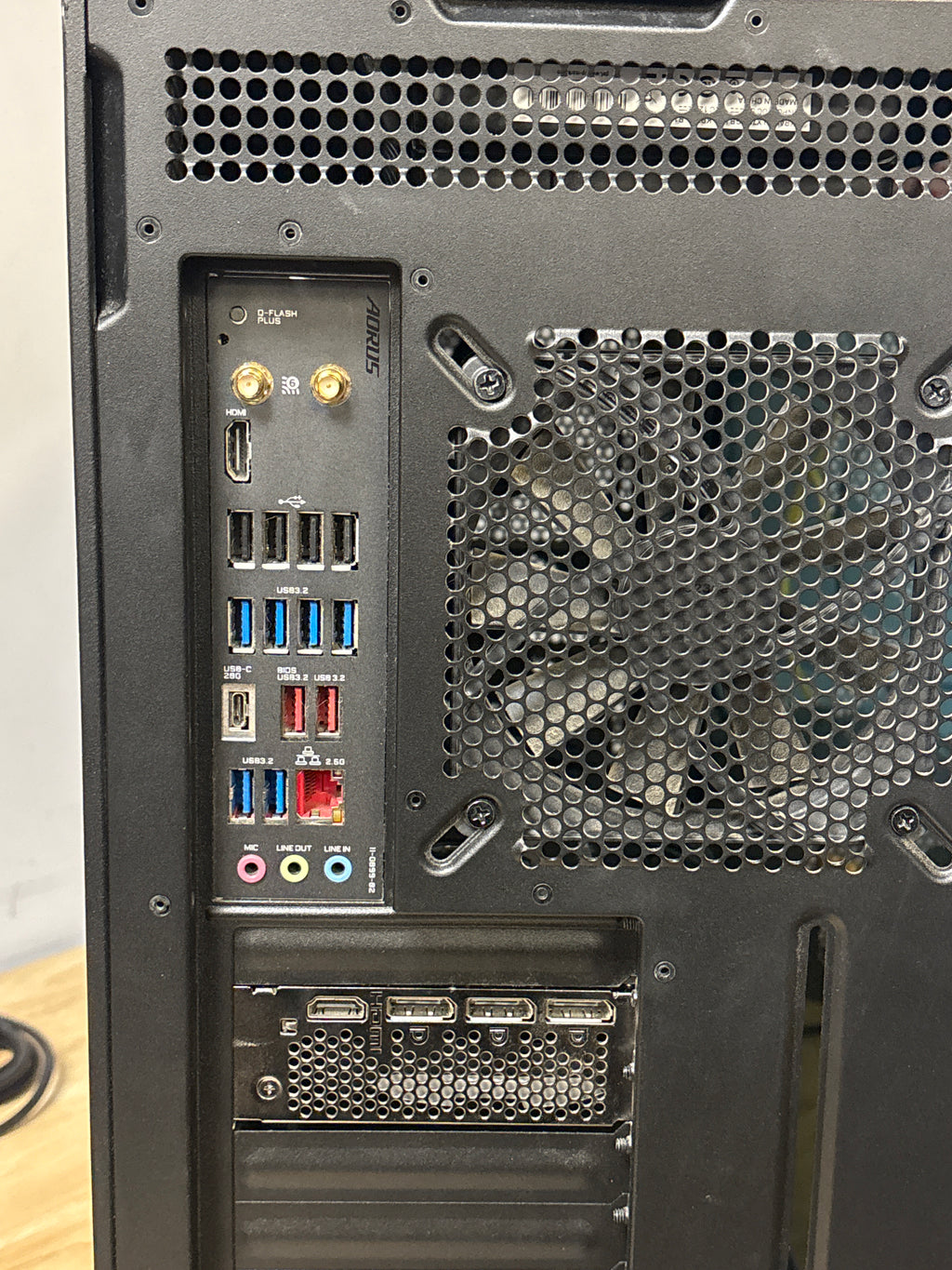 NZXT Custom Gaming Desktop Ryzen 9 7950X 48GB RAM 6TB SSD RTX 4070 12GB - Used