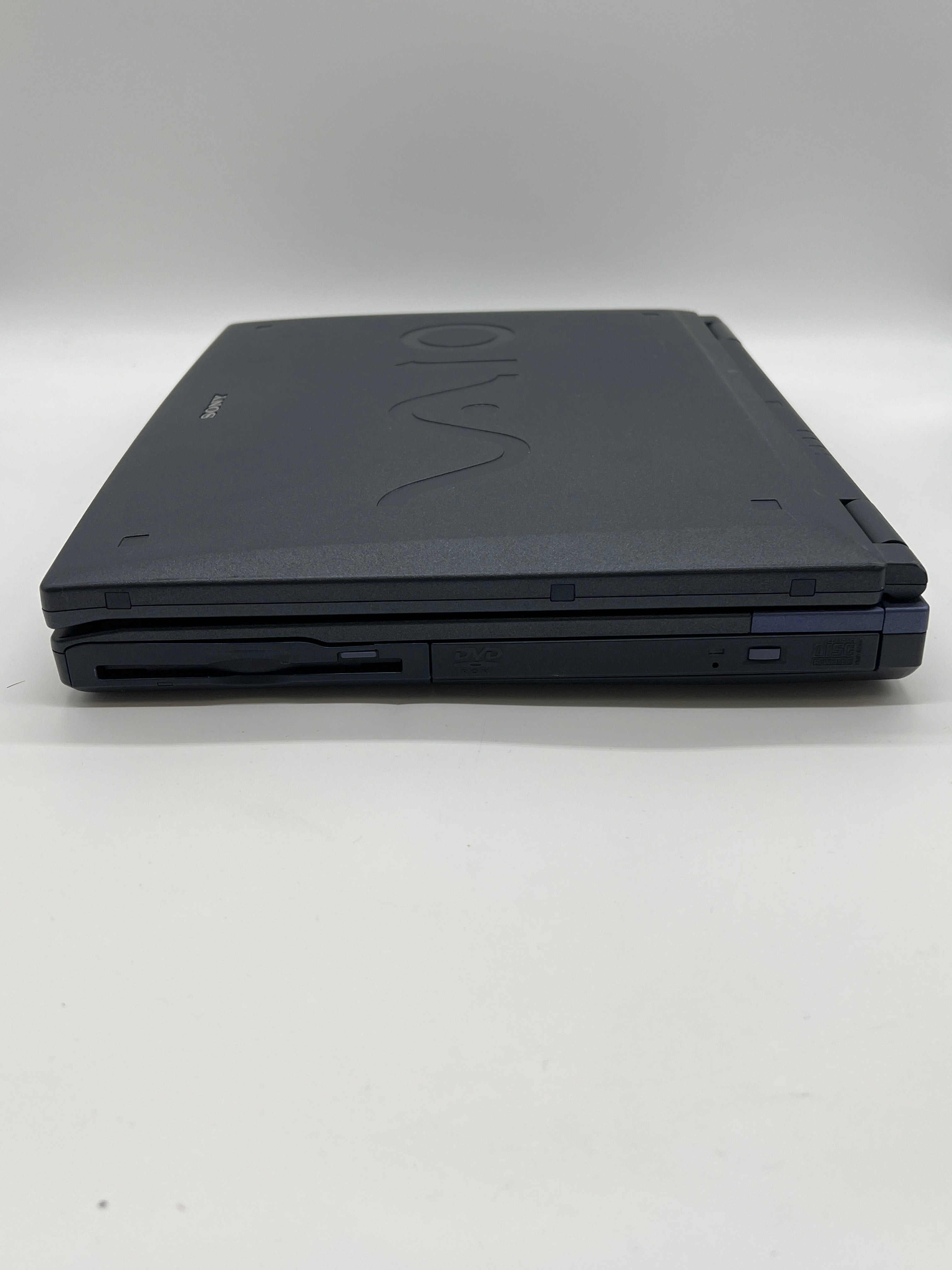 Sony Vaio PCG-FX170 Laptop Black 15 Inch Pentium III 800 MHz For Parts