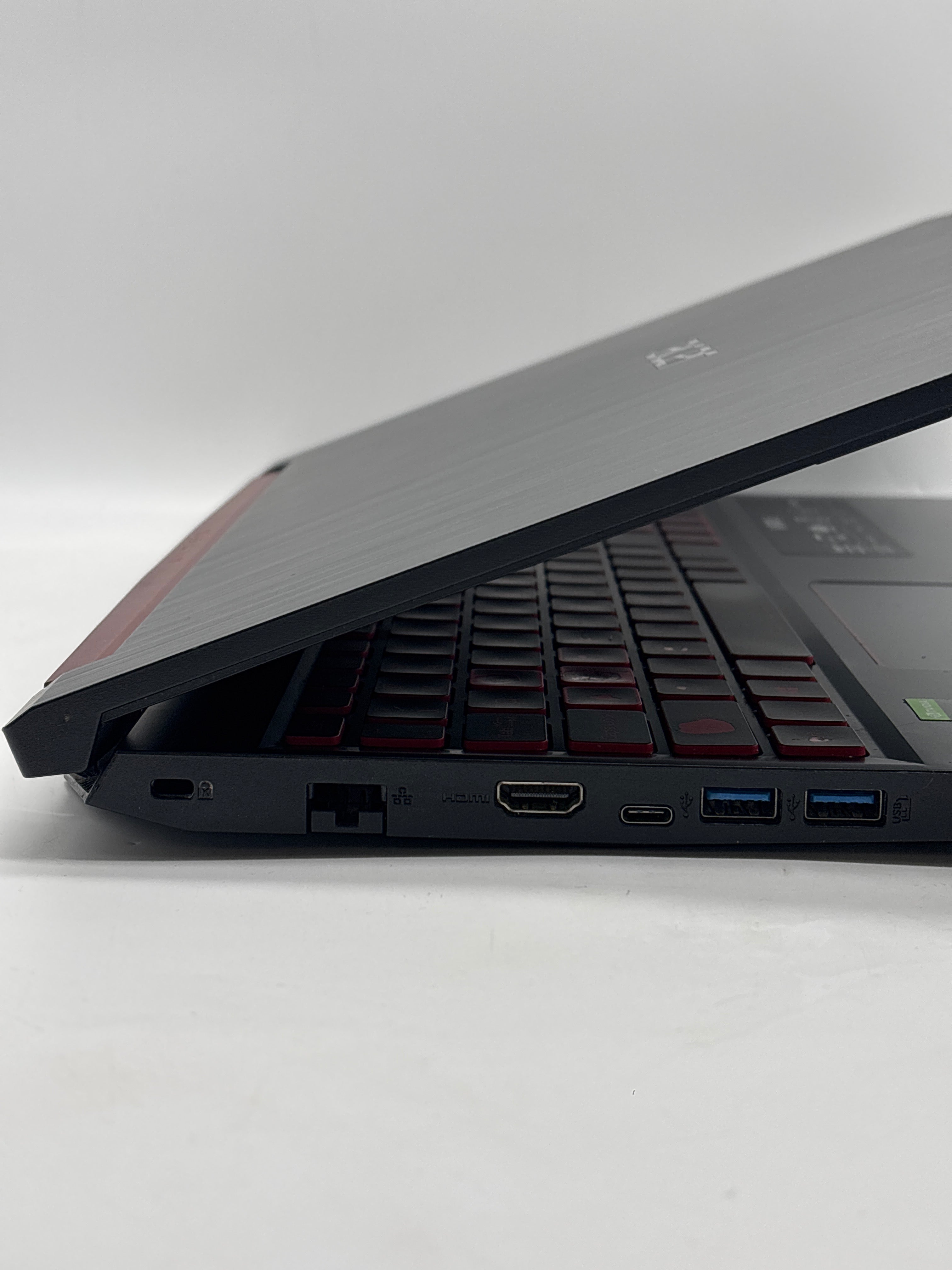Acer Acer Nitro 5 N18C3 i5-9300H 8GB RAM 512GB SSD GTX 1650 - Bad Battery