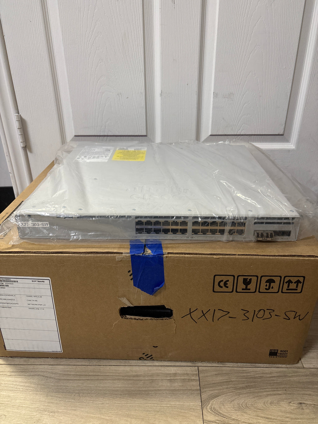 Cisco C9300L-24T-4X Catalyst Switch 24-Port Rack Mountable - New Open Box
