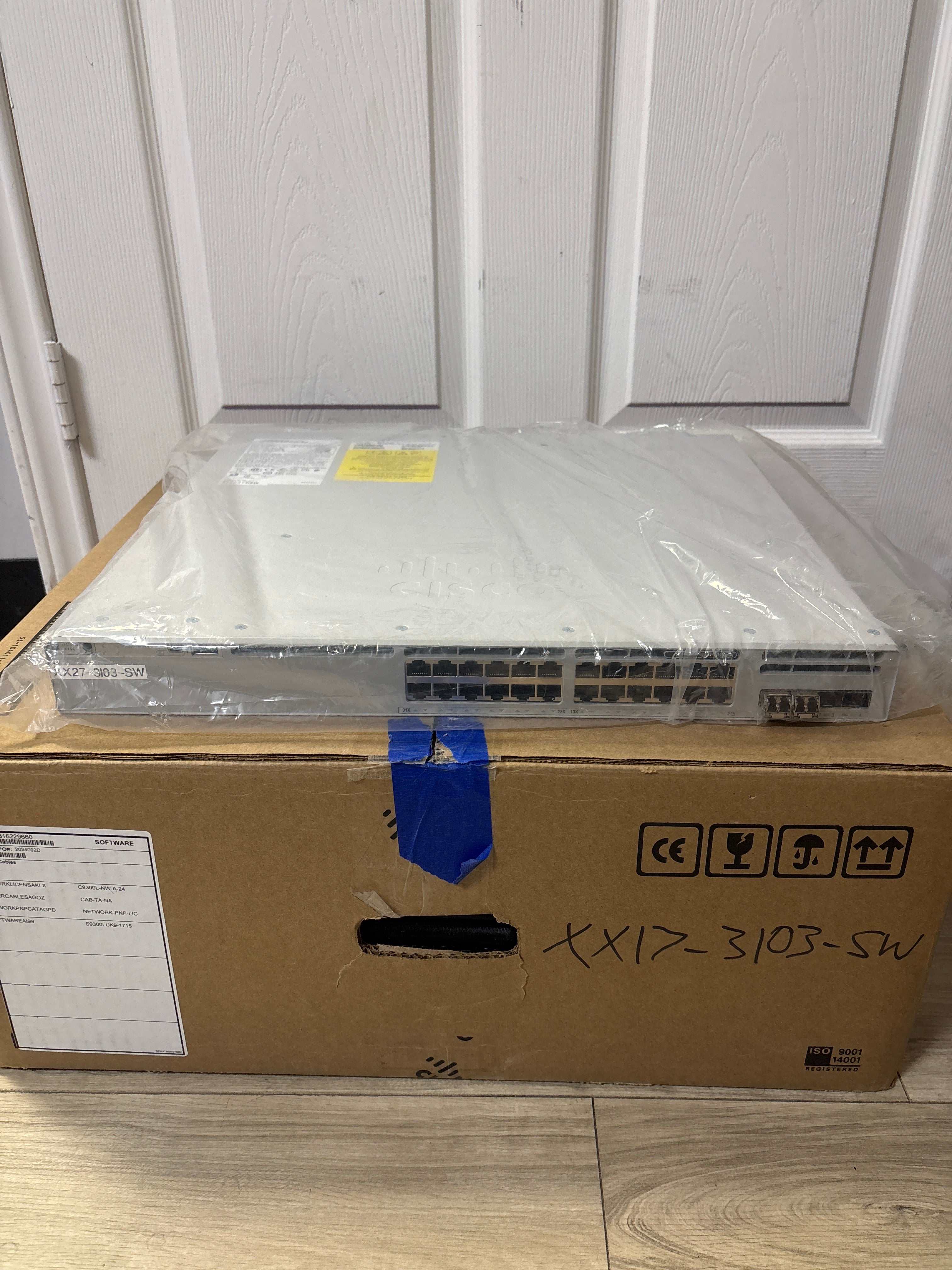 Cisco C9300L-24T-4X Catalyst Switch 24-Port Rack Mountable - New Open Box