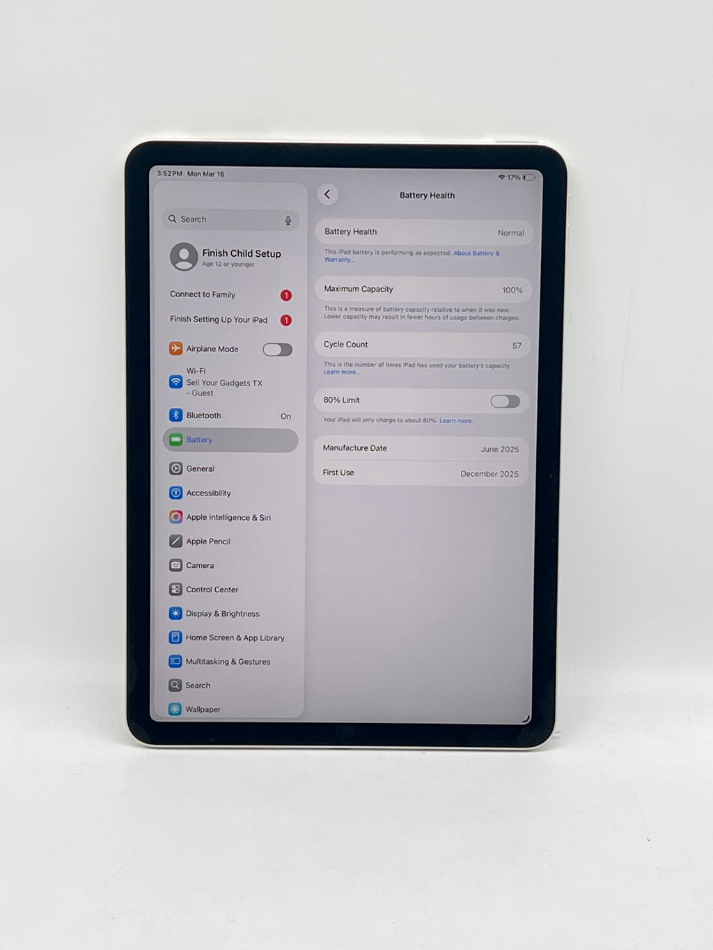 Apple iPad Air 11" M3 Wi Fi With Apple Pencil Pro - Used (Frame dent)
