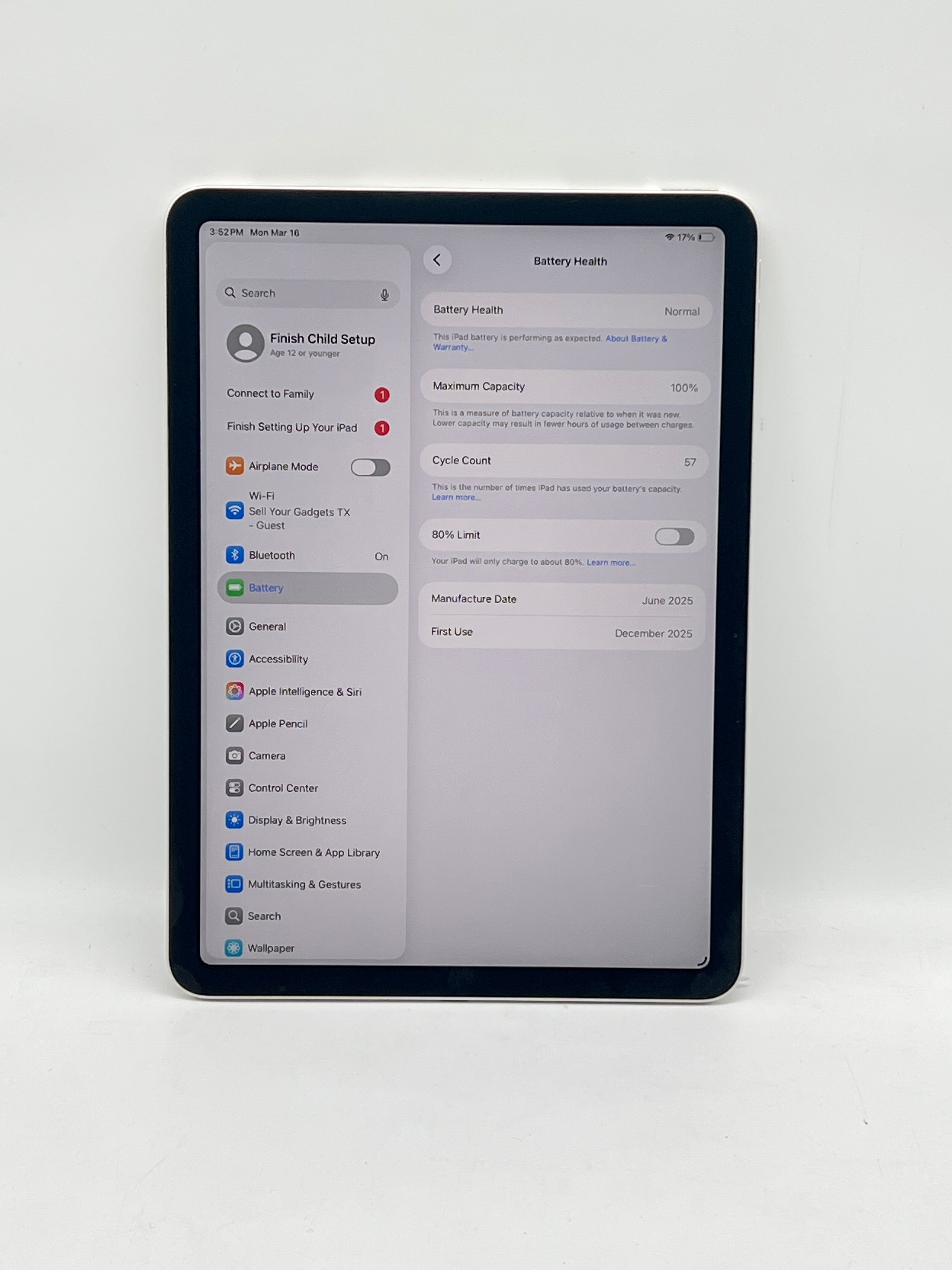 Apple iPad Air 11" M3 Wi Fi With Apple Pencil Pro - Used (Frame dent)