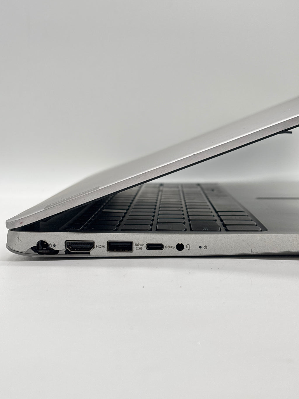 Lenovo Ideapad 330s-15IKB i5-8250U 4GB RAM 128GB SSD - For Parts (Read DESC)