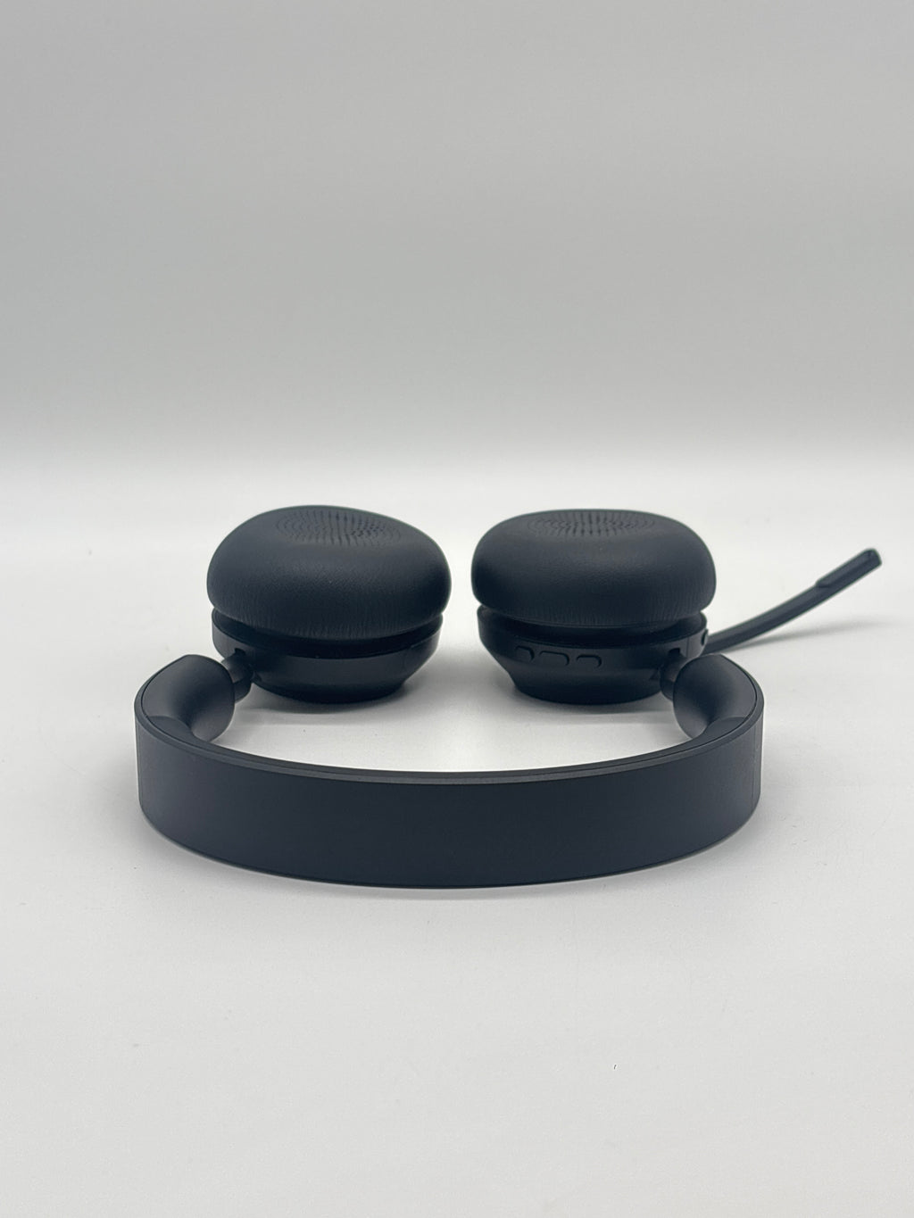 Jabra Evolve2 65 Wireless On-Ear Bluetooth Headphones Black Used