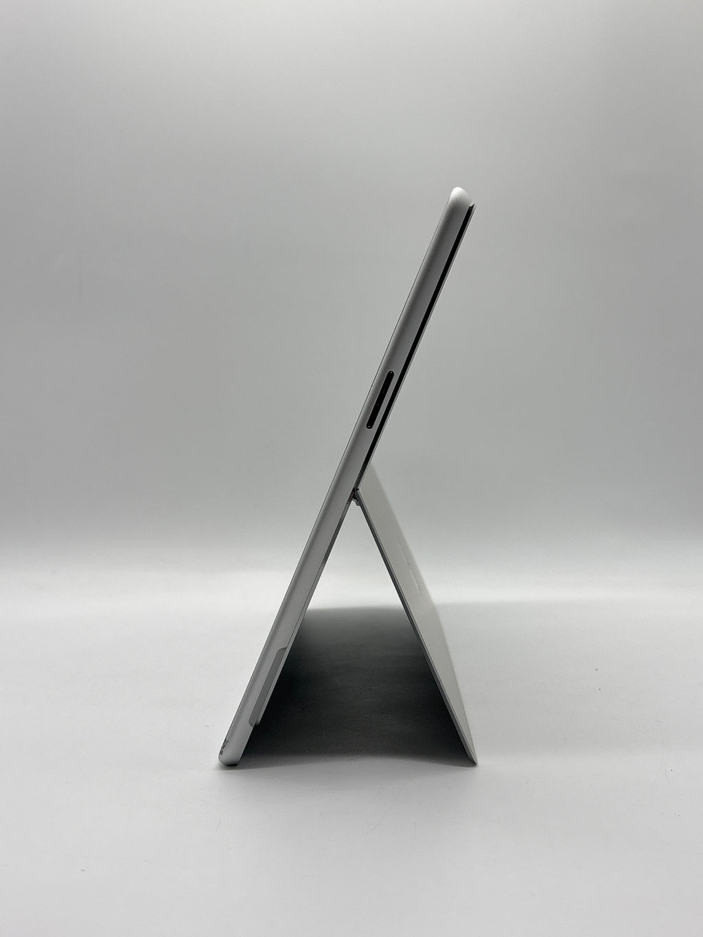 Microsoft Surface Pro 9 2038 i5-1245U 16GB RAM 256GB SSD