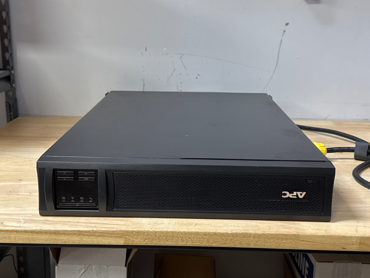 APC Smart-UPS X SMX2000RMLV2UNC 2000VA/1600W Rack/Tower UPS Black - Used