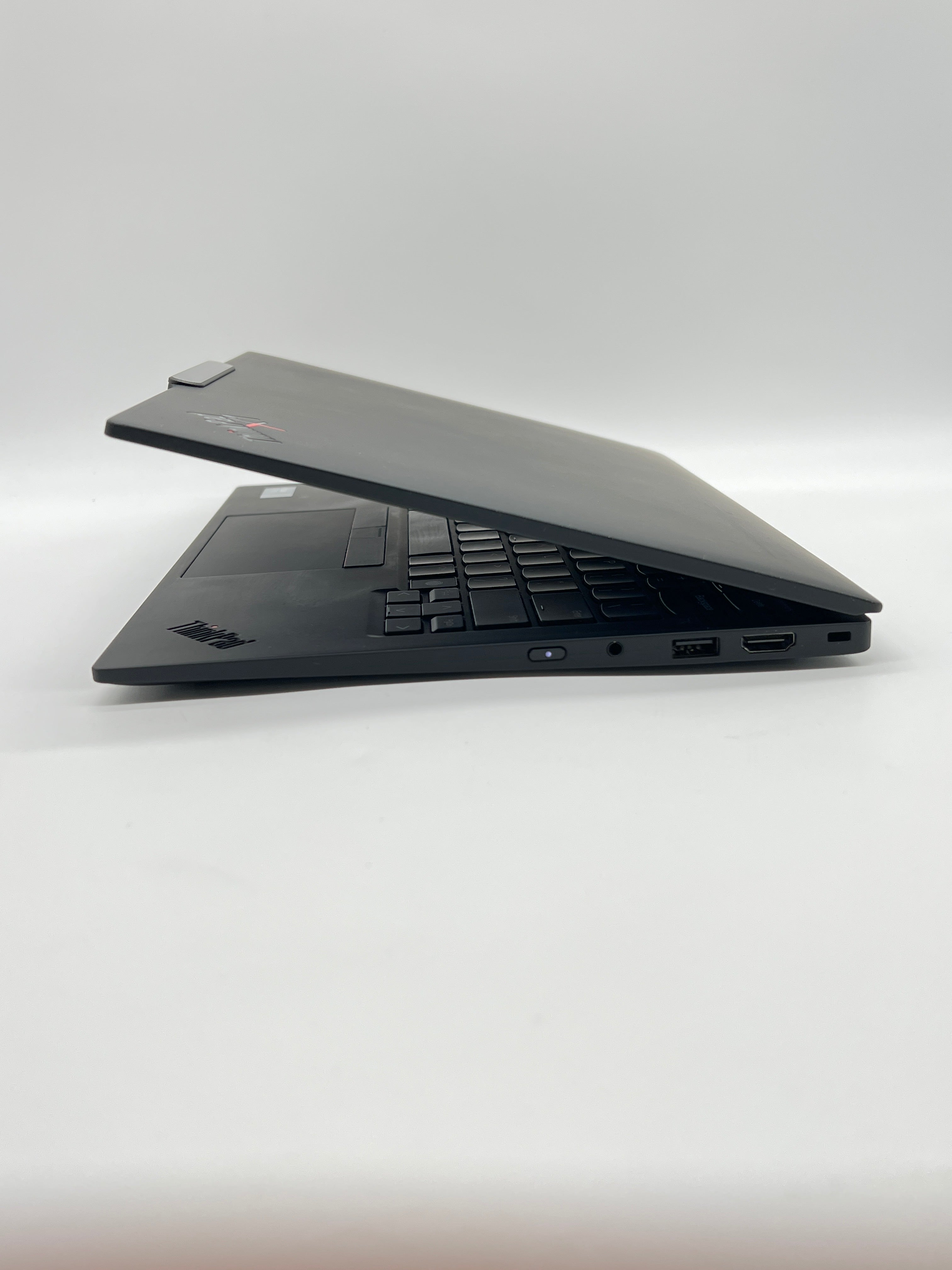 Lenovo ThinkPad X1 Carbon Gen 12 Intel Core Ultra 7 32GB RAM 1TB SSD