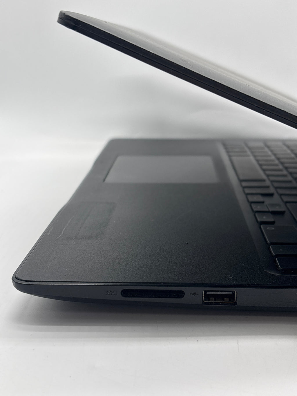 Dell Latitude 3590 15.6" Intel Core i3-7130U 4GB RAM 500GB HDD Black - No Display