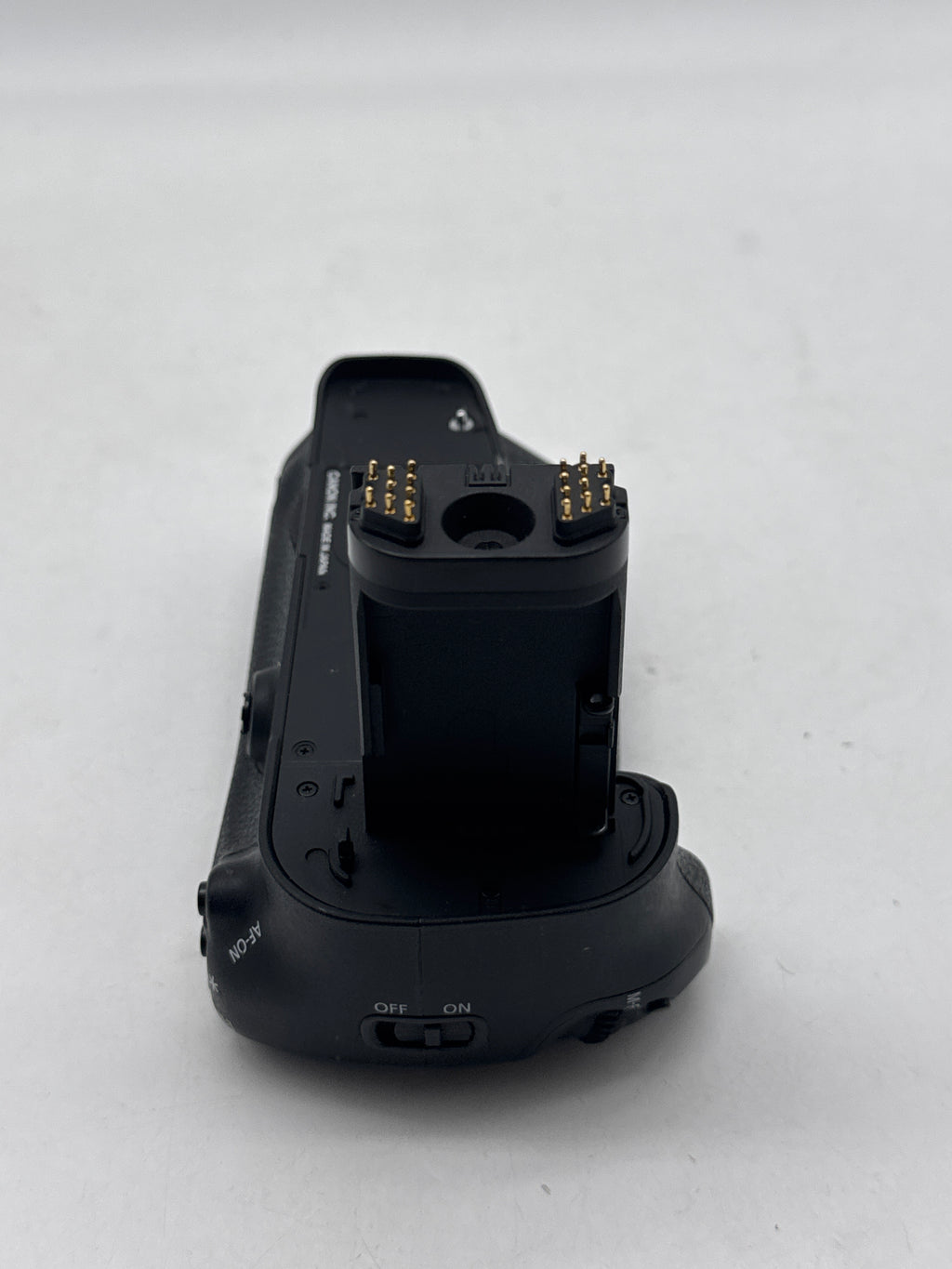 Canon BG-E11 Battery Grip for Canon EOS 5D Mark III - Used