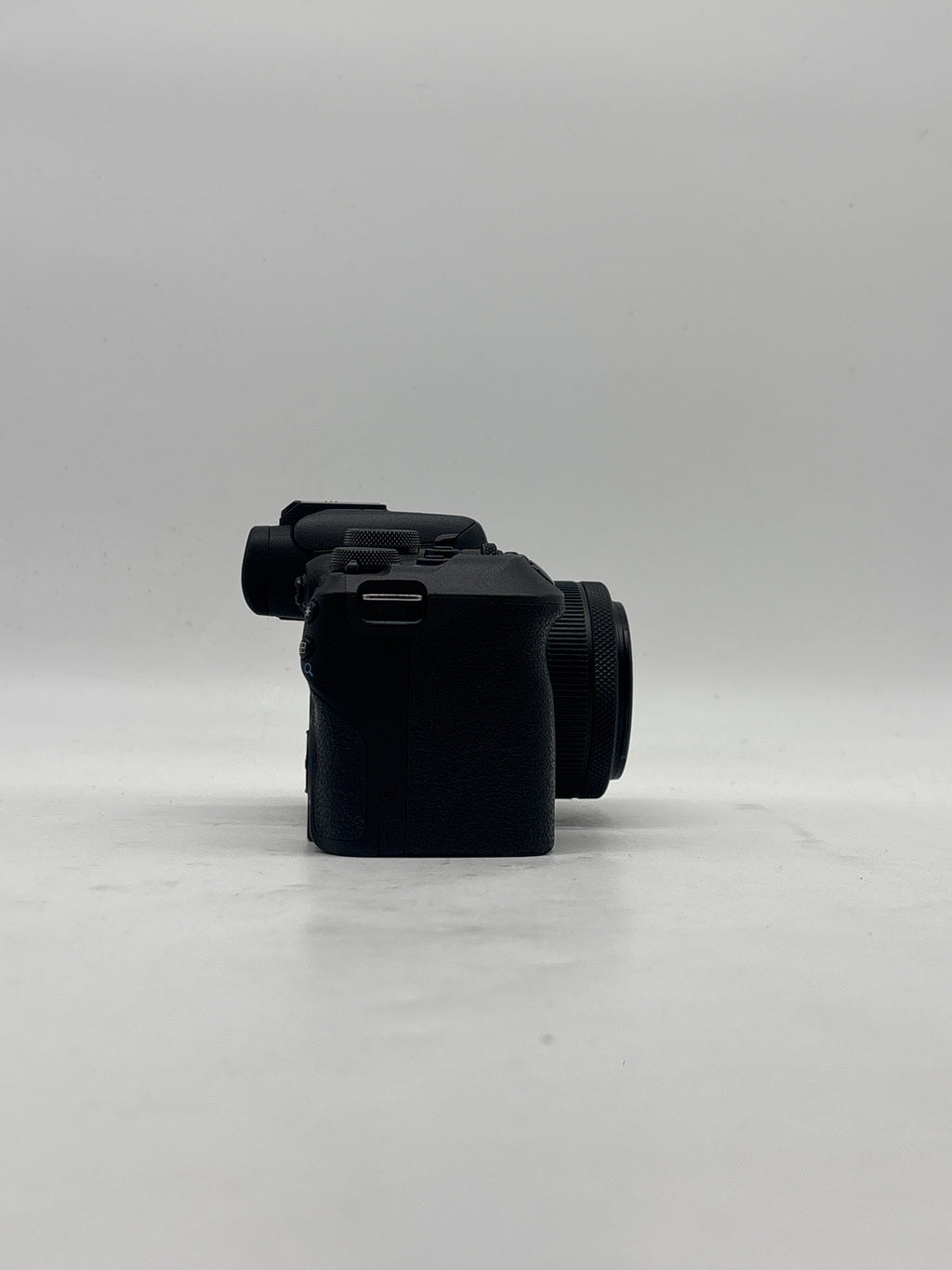 Canon EOS R10 Mirrorless Camera Body Only Black - Used