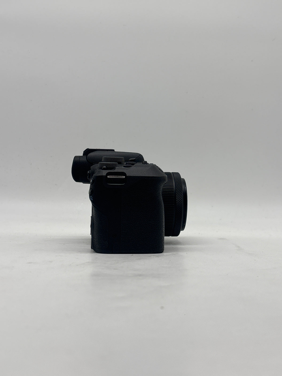 Canon EOS R10 Mirrorless Camera Body Only Black - Used