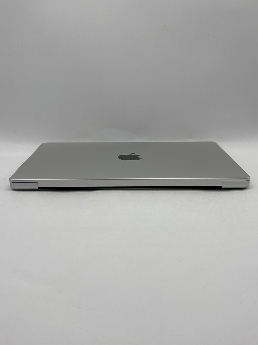 Apple MacBook Pro 14" A2992 Apple M3 Pro 18GB RAM 512GB SSD Silver - Used