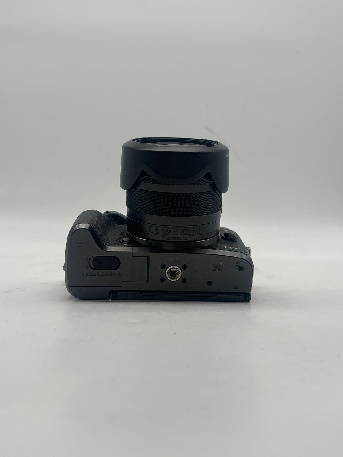 Canon EOS M5 Mirrorless w/ EF-M 15-45mm Lens Black - Used