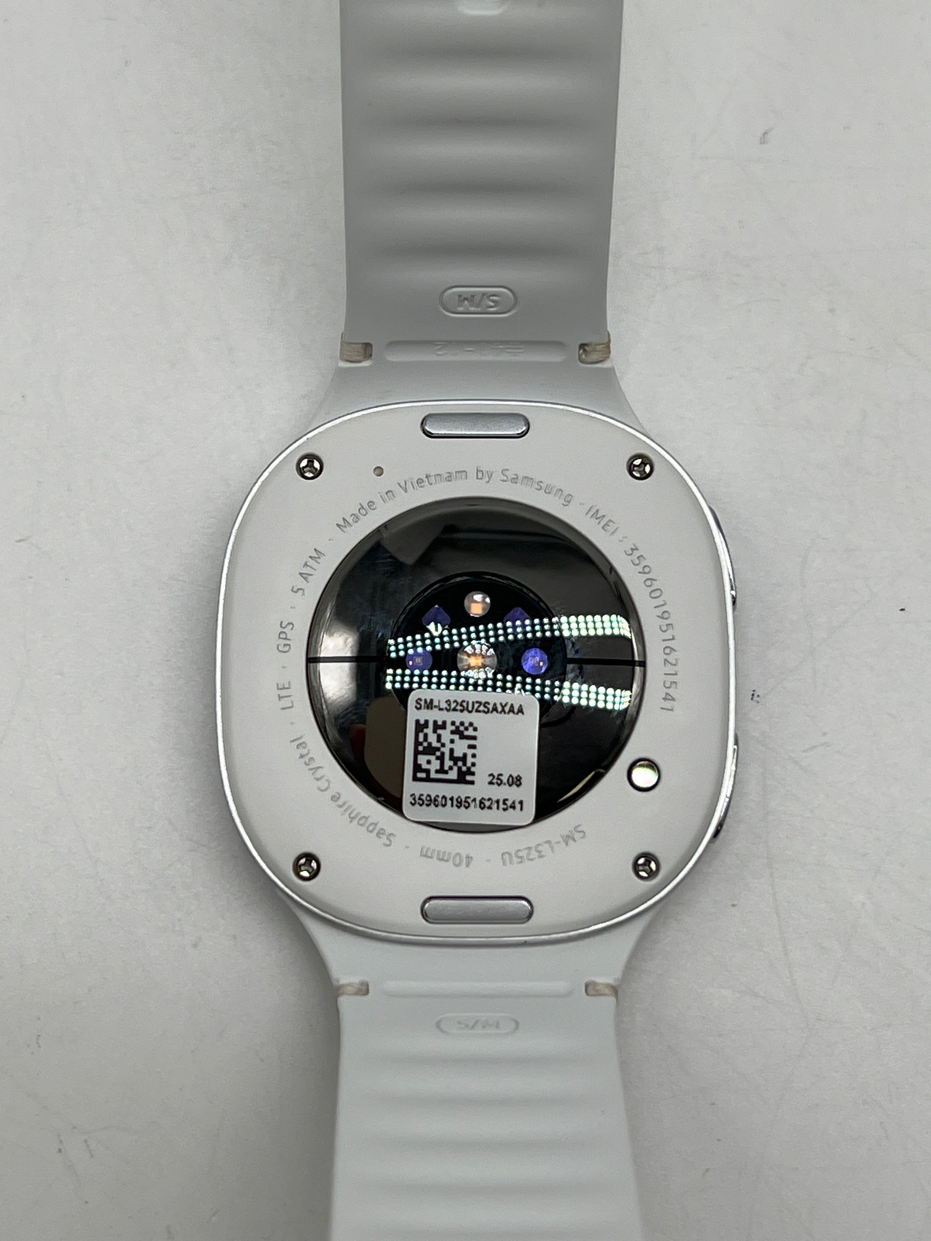 Samsung Galaxy Watch8 40mm GPS + Cellular Smart Watch