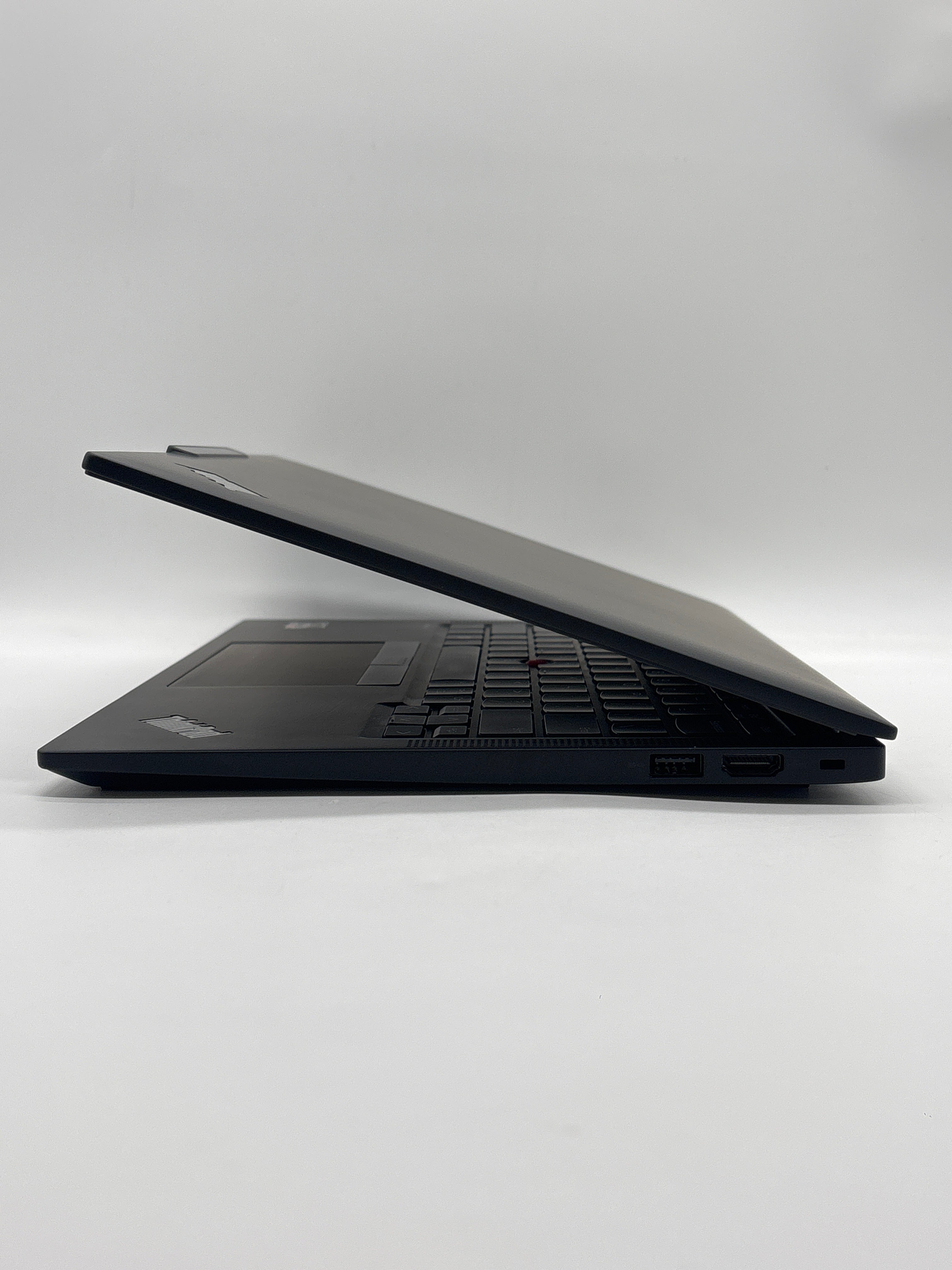 Lenovo ThinkPad X13 Gen 4 Touch AMD Ryzen 7 PRO 7840U 32GB RAM 512GB - For Parts