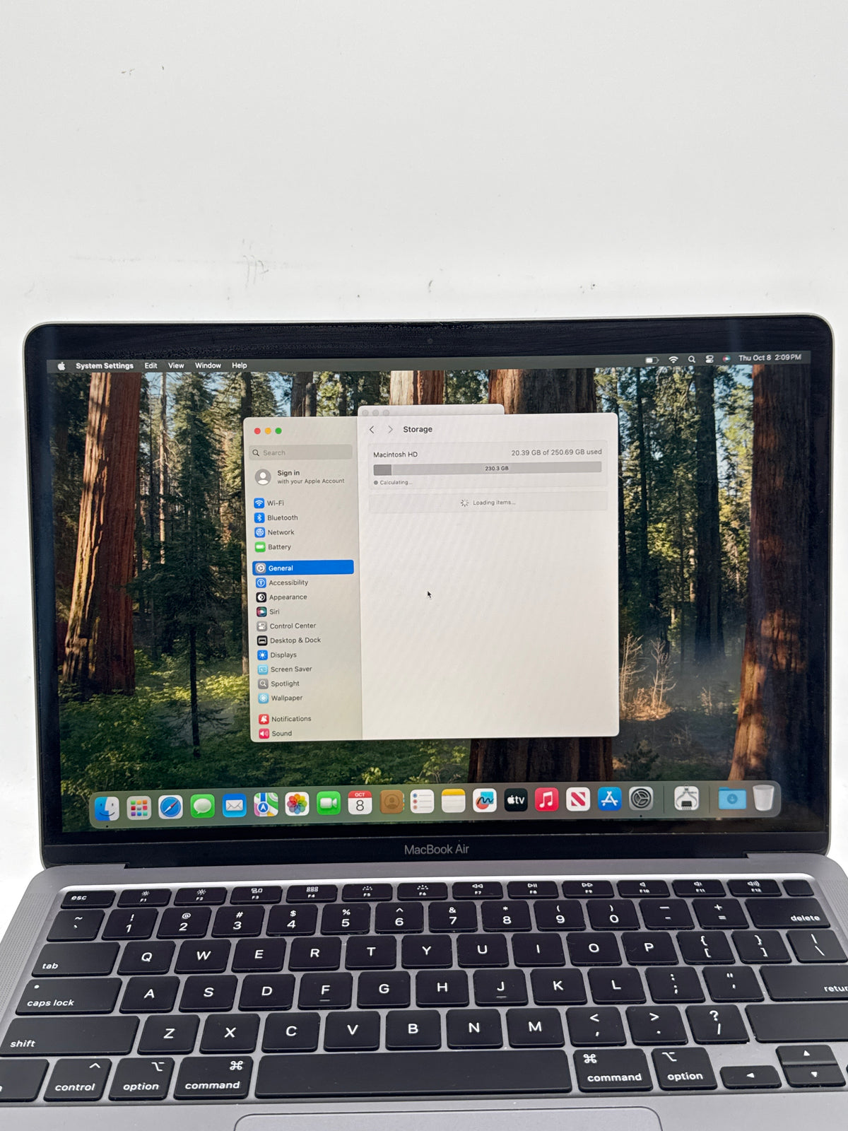 Apple MacBook Air 13in Retina A2179 2020 Core i3 8GB RAM 256GB SSD - Used
