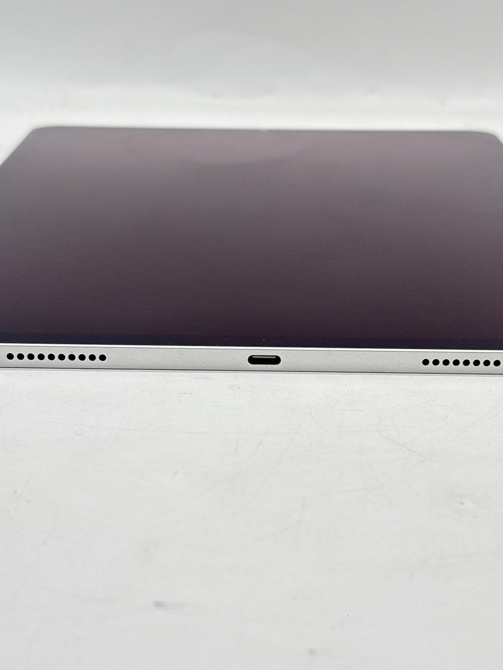 Apple iPad Pro 12.9 6th Gen A2436 128GB Wi-Fi Only Silver READ