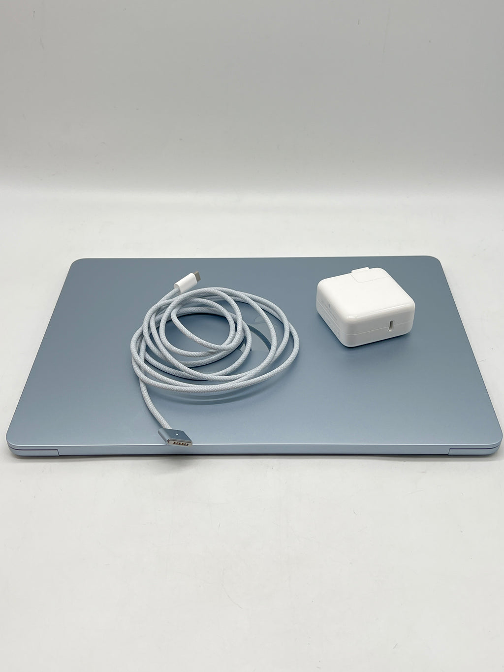 Apple MacBook Air 13" M4 A3240 16GB RAM 256GB SSD - Used