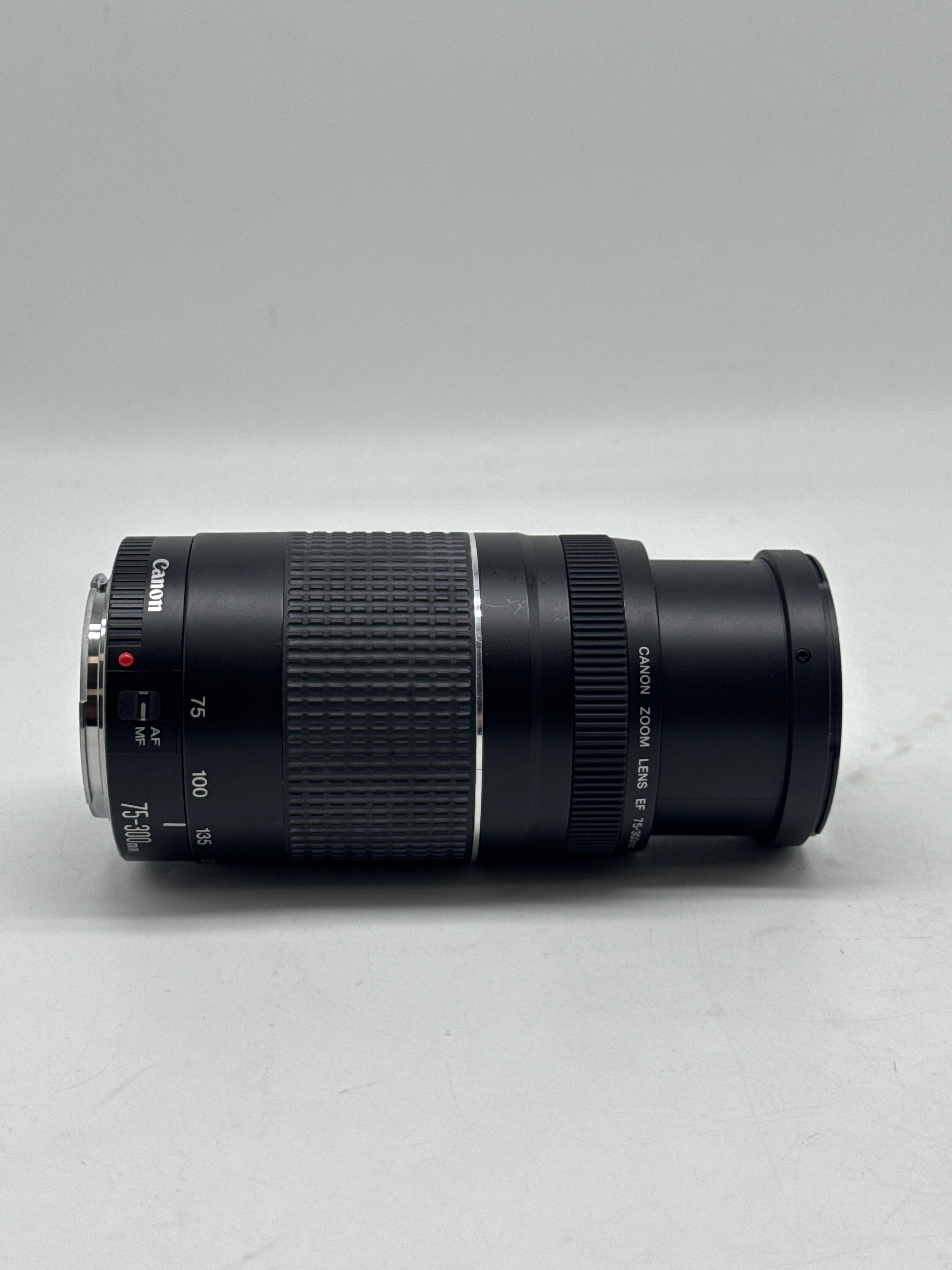 Canon Zoom EF 75-300mm 1:4-5.6 III Telephoto EF EF-S Black - TESTED & WORKS