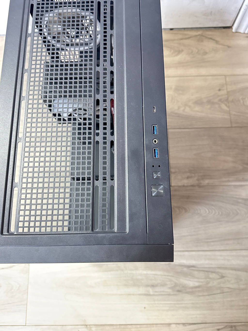 Custom Gaming PC i5-14400F 16GB RAM 1TB SSD RTX 5060 OC Black - Used