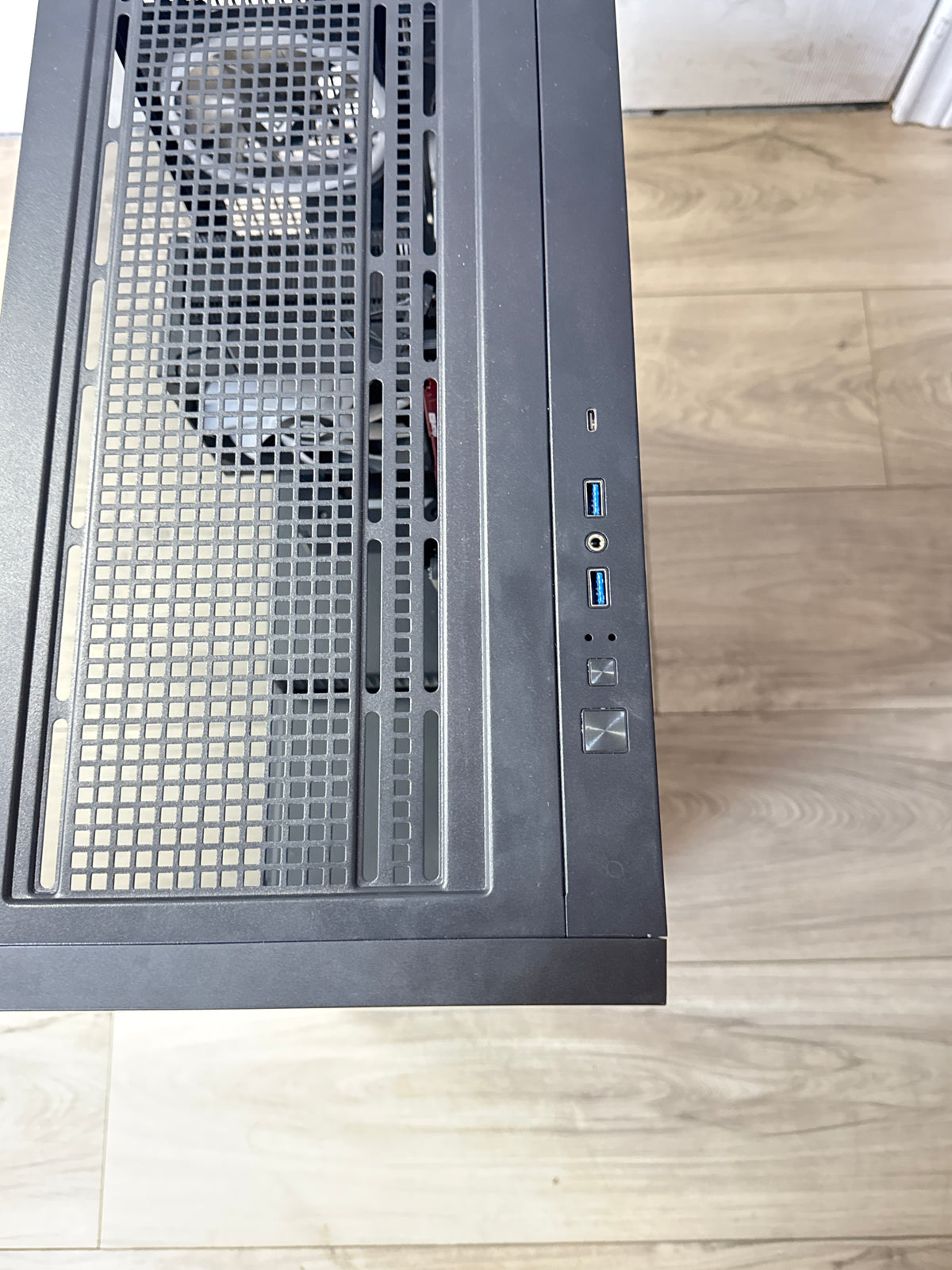 Custom Gaming PC i5-14400F 16GB RAM 1TB SSD RTX 5060 OC Black - Used