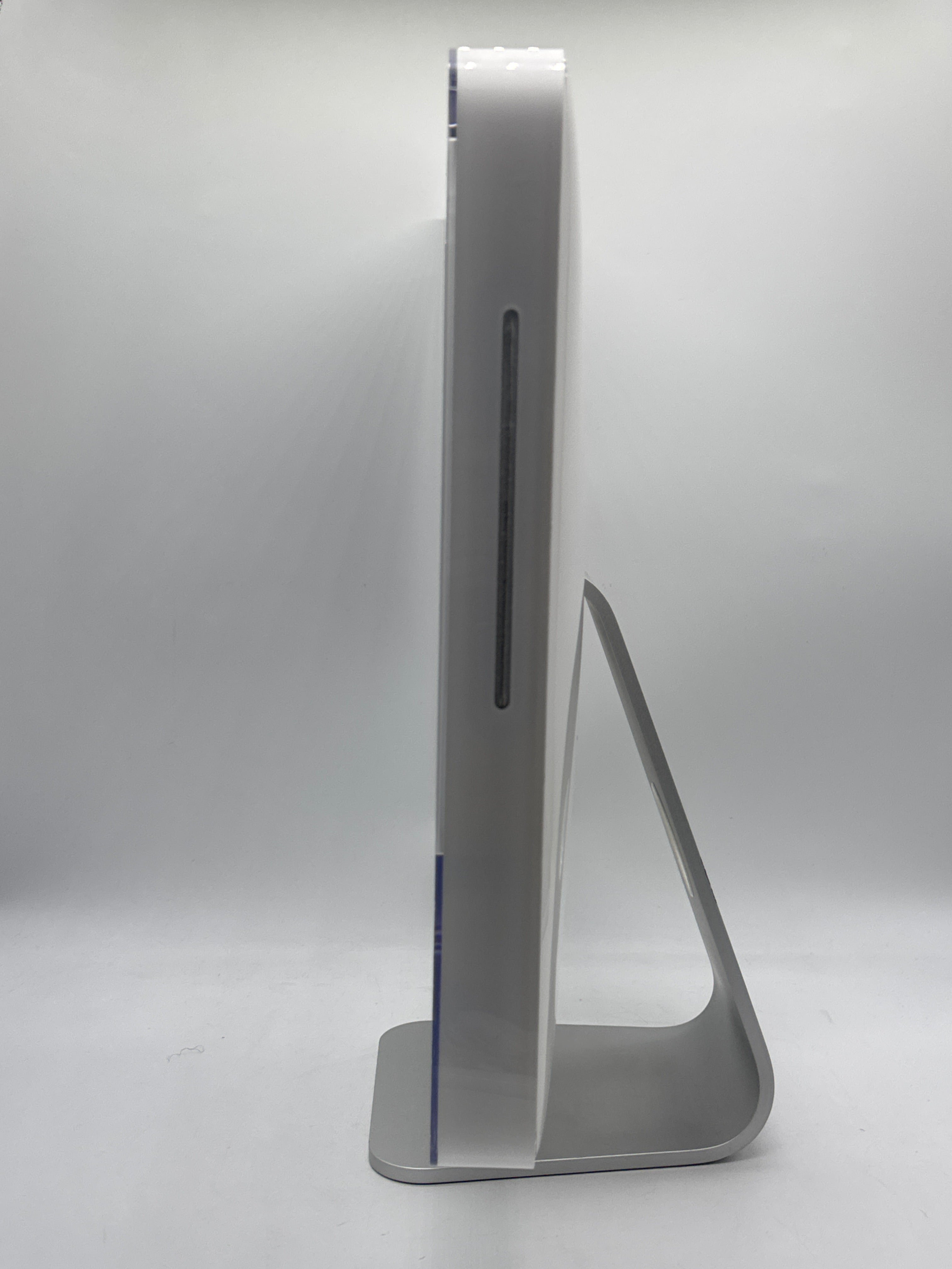 Apple iMac Isight G5 17" PowerPC G5 2GB RAM 160GB HDD All-in-One Desktop - Used