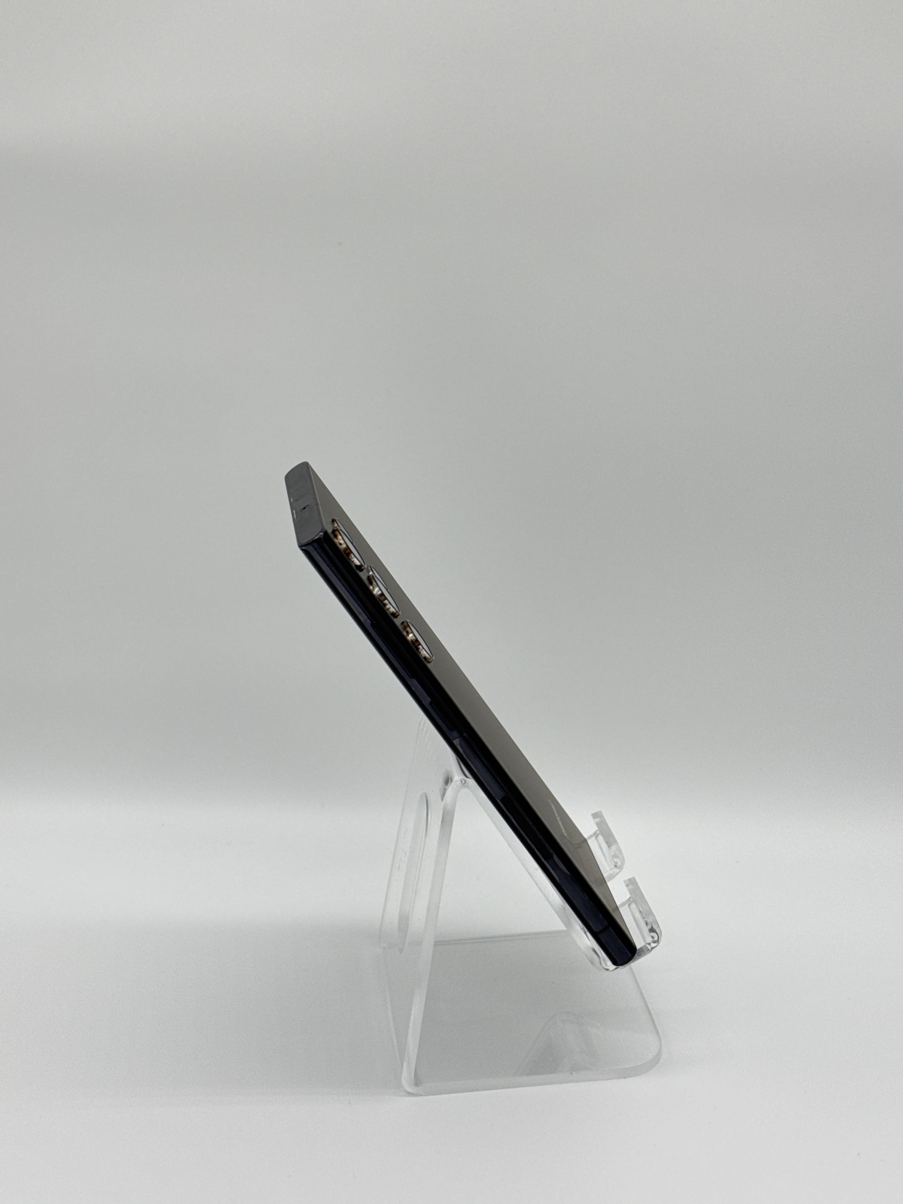 Samsung Galaxy S22 Ultra 128 GB Black Unlocked