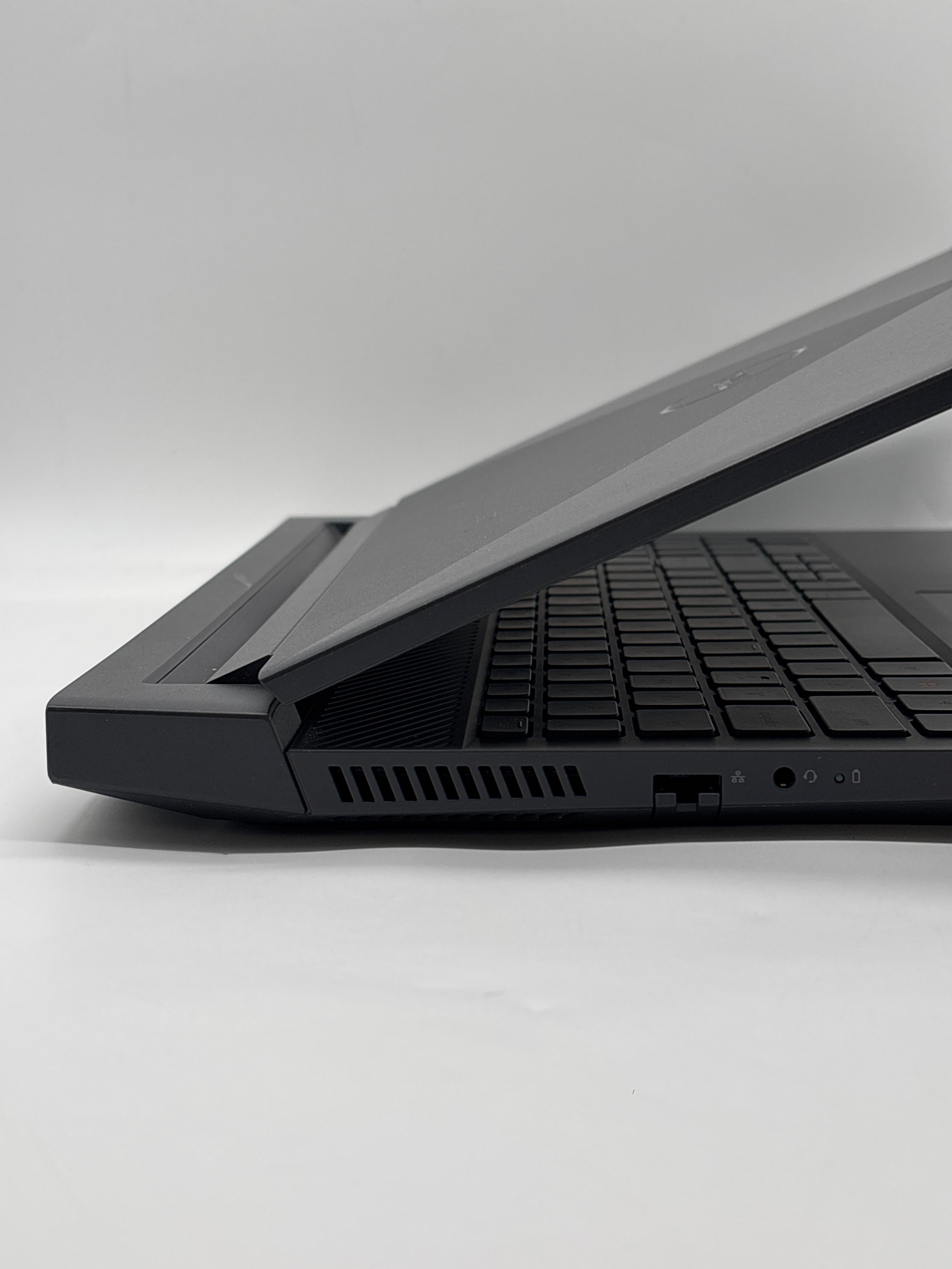Dell G15 5551 15" Core i7-11800H 16GB RAM 512GB SSD RTX 3050 - Used