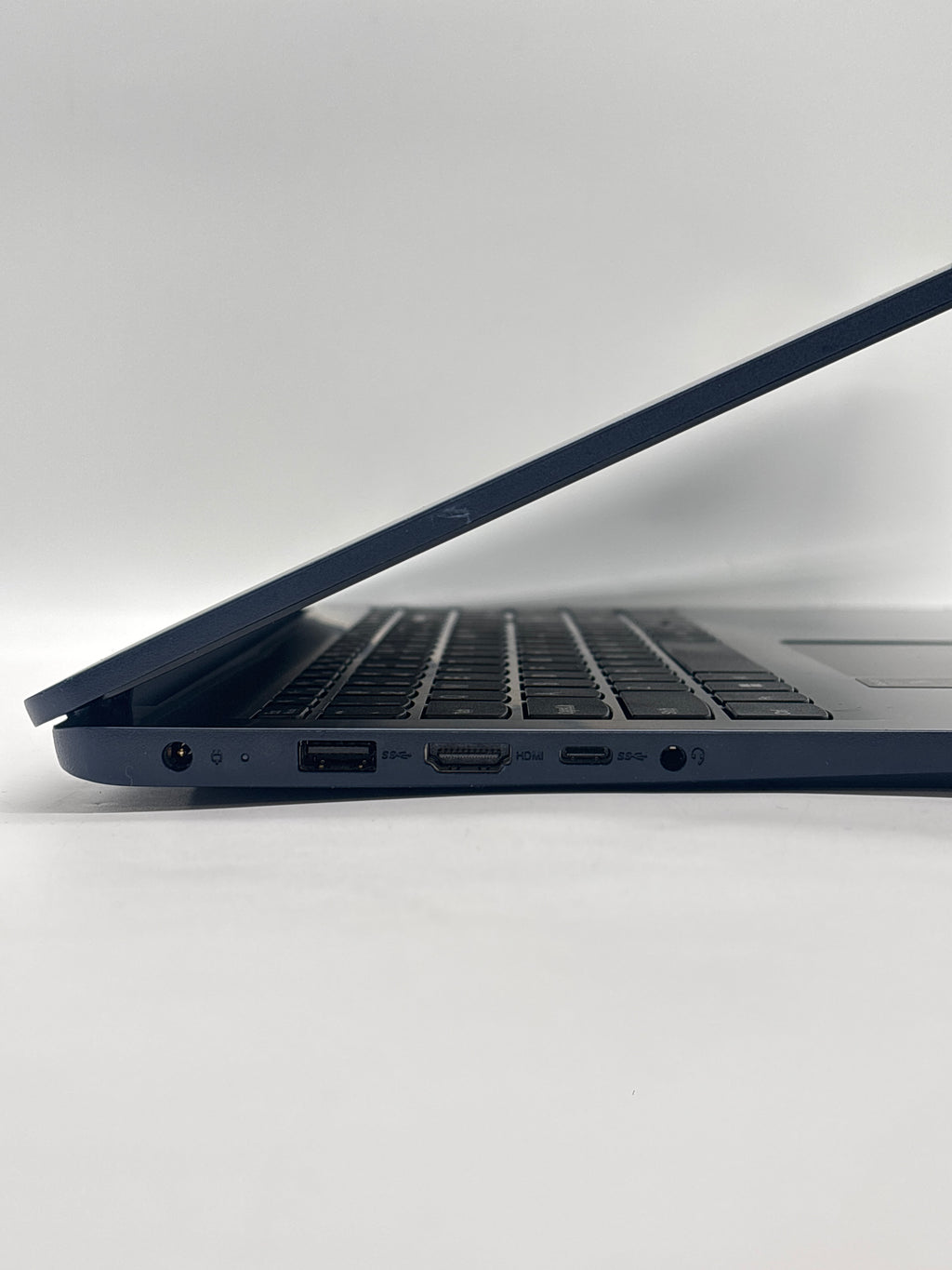 Lenovo IdeaPad 1 15AMN7 AMD Ryzen 3 7320U 8GB RAM 256GB SSD