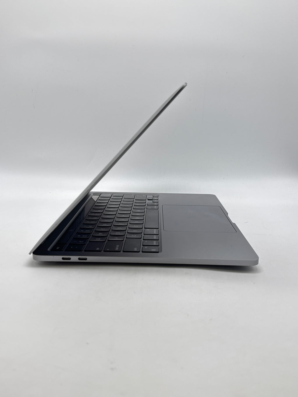 Apple MacBook Pro 13" M1 A2338 8GB RAM 256GB SSD - Used