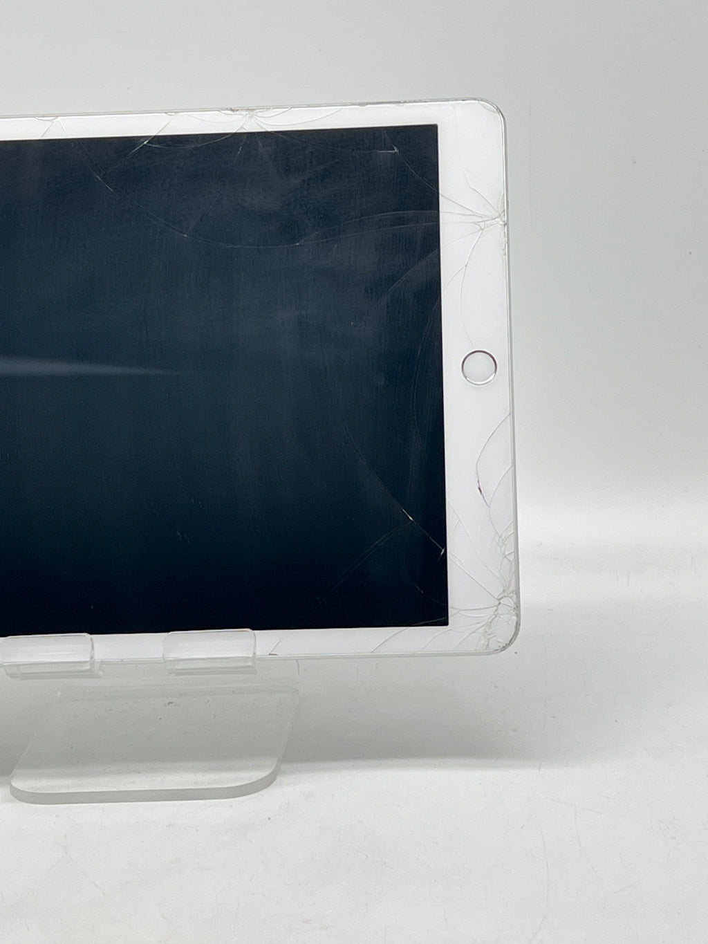 Apple iPad 8th Gen A2429 32GB Wi-Fi + Cellular White - READ