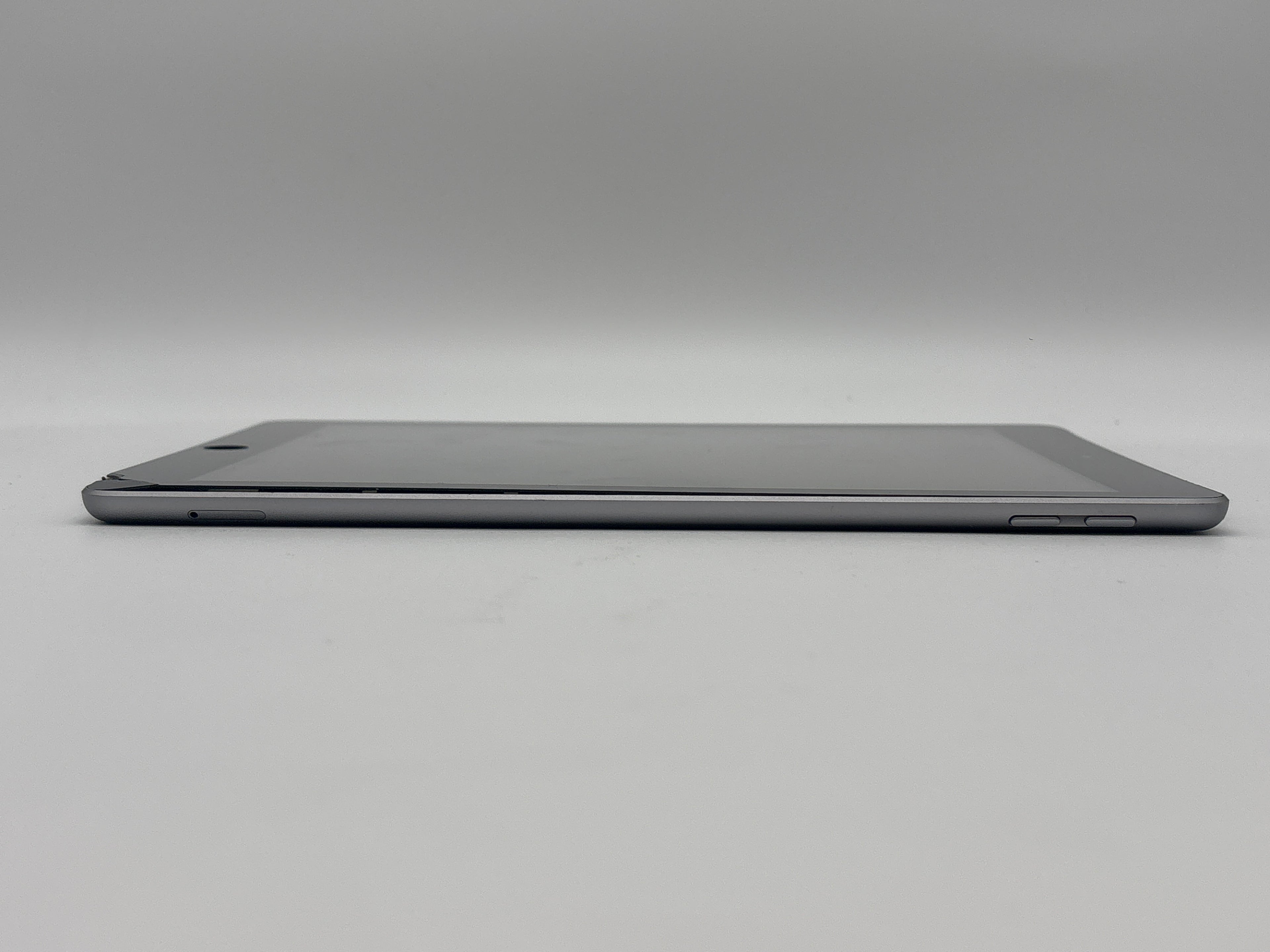 Apple iPad (5th Gen) 10.9 in A1823 128GB Unlocked - For Parts