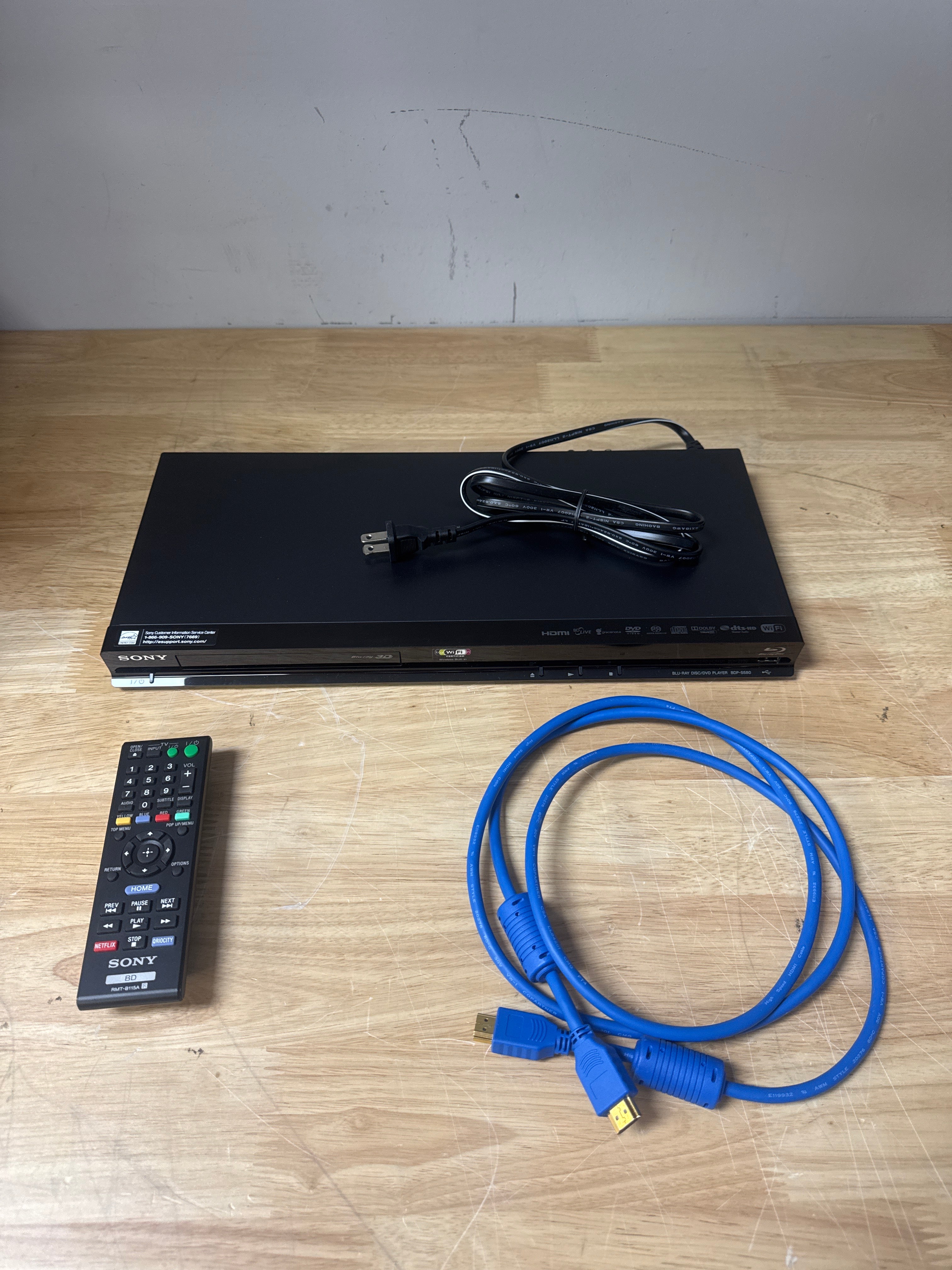 Sony BDP-S580 Blu-ray DVD Player - New In Box