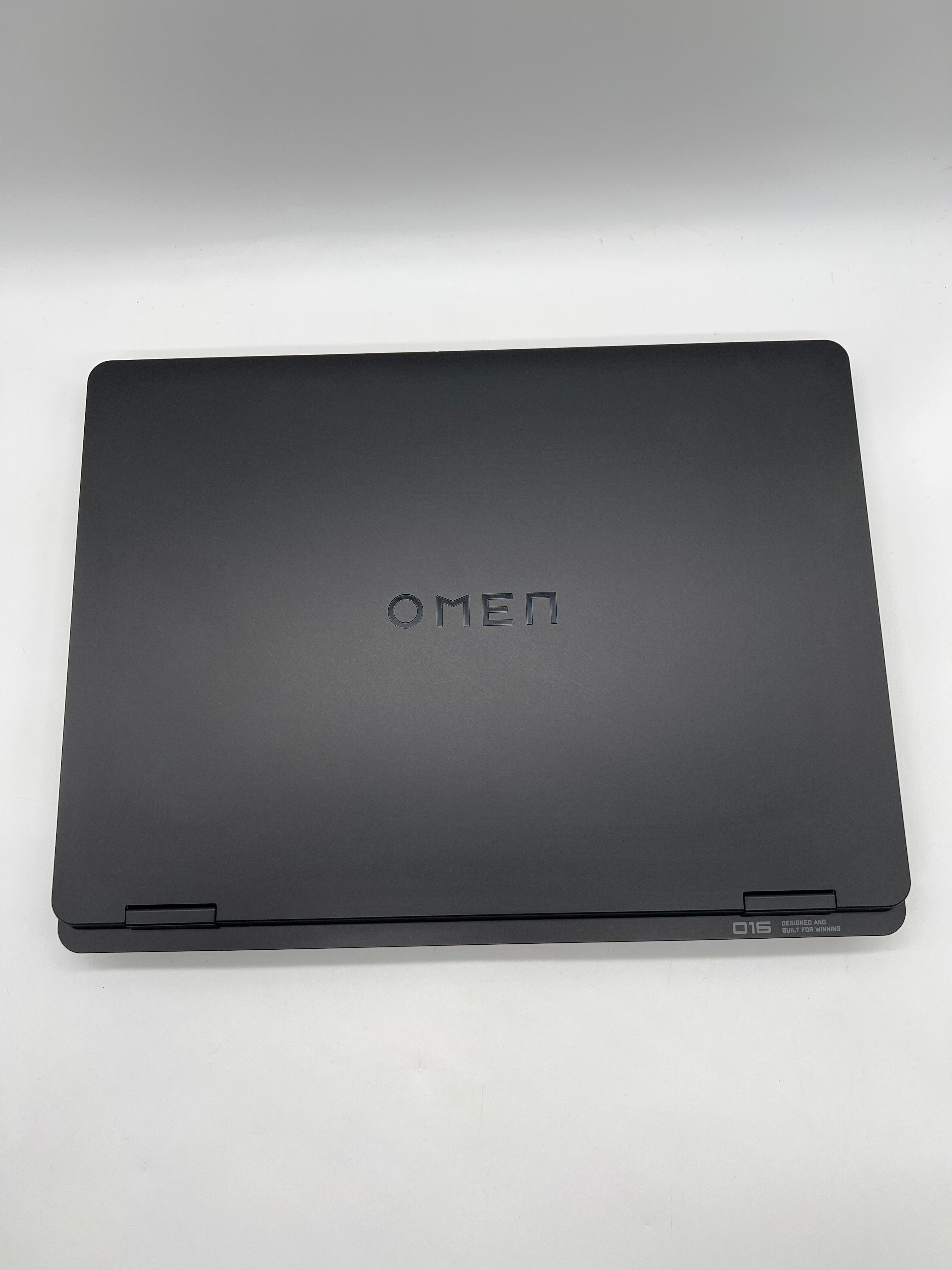 HP Omen 16 Gaming Laptop AMD Ryzen 9 8940HX 32GB RAM 1TB NVIDIA GeForce RTX 5060 - Used