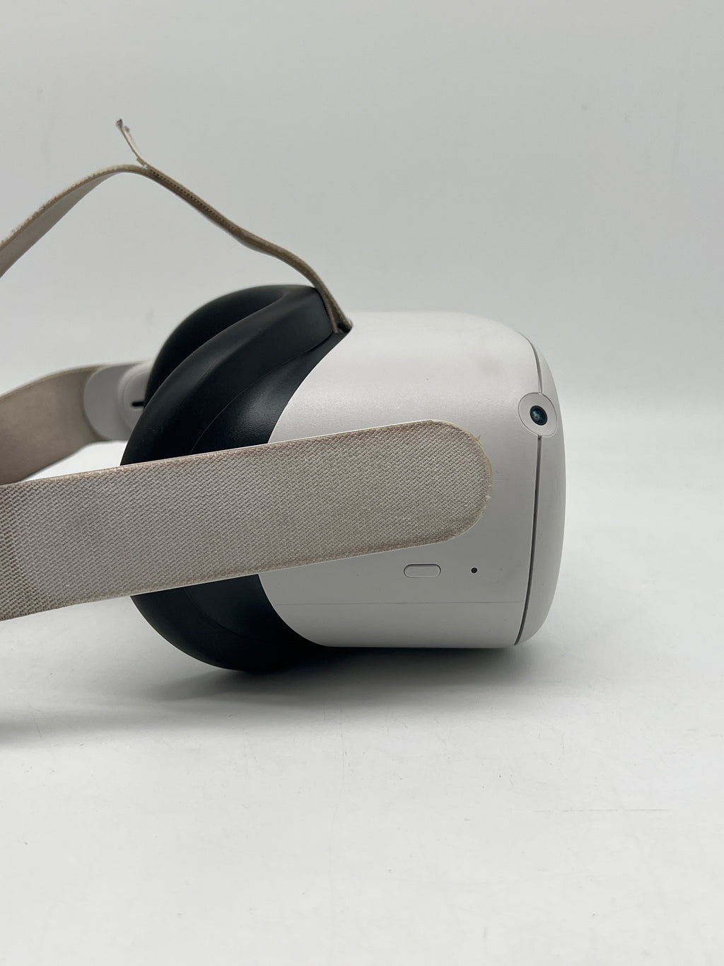 Meta Quest 2 Standalone VR Headset 128GB White For Parts - Functional