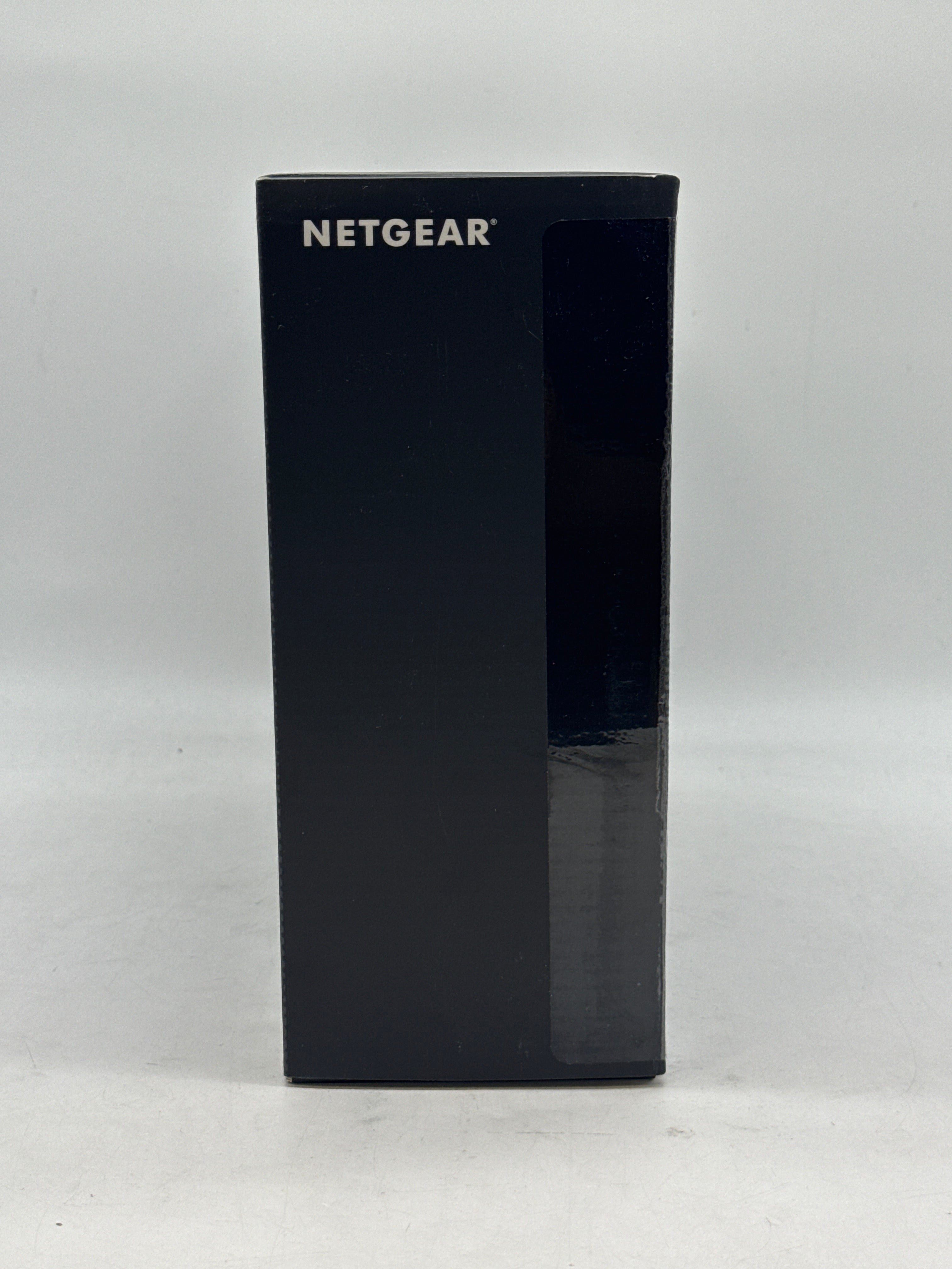 NETGEAR M4250-8G2XF-PoE+ Fully Managed 8-Port Switch 10G SFP+ GSM4210PX