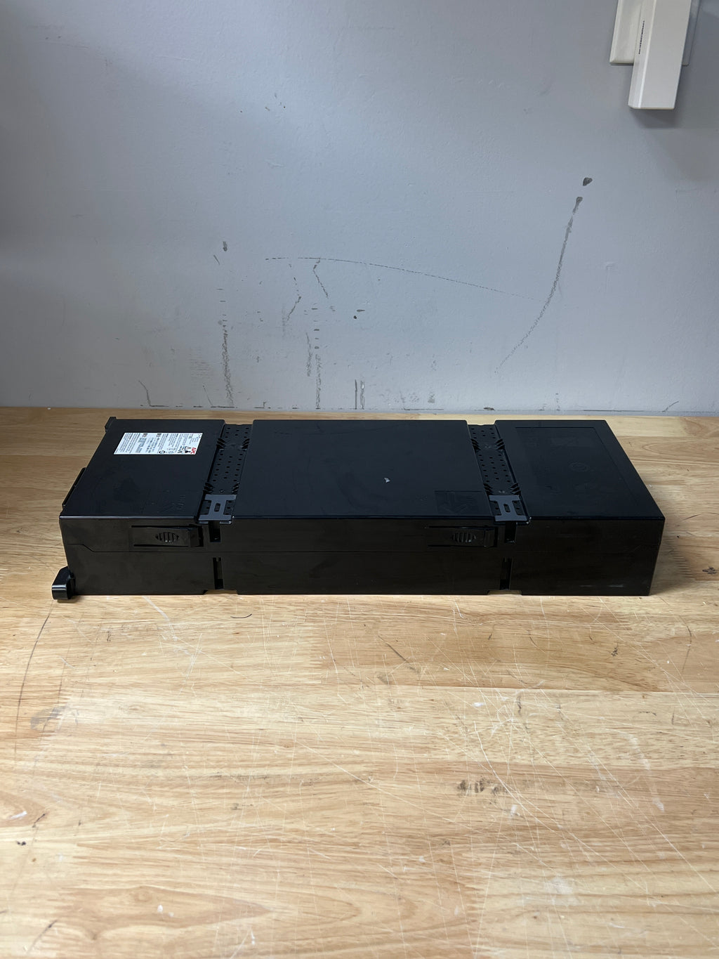 APCRBC141-UPC Replacement Battery for APC UPS Models: SRT2200RMXLA, SRT2200XLI